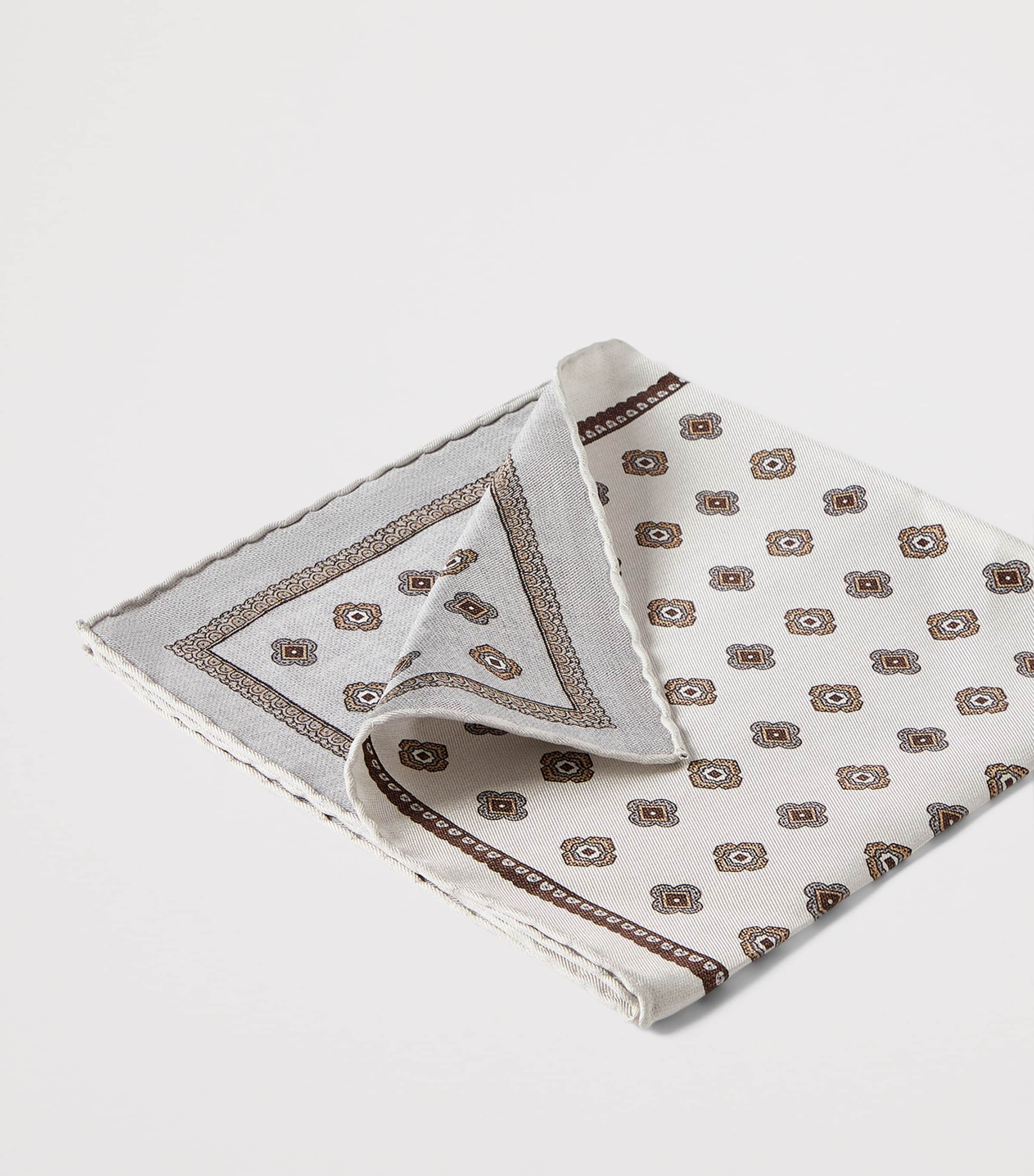 Brunello Cucinelli Silk Medallion Pocket Square Image 3