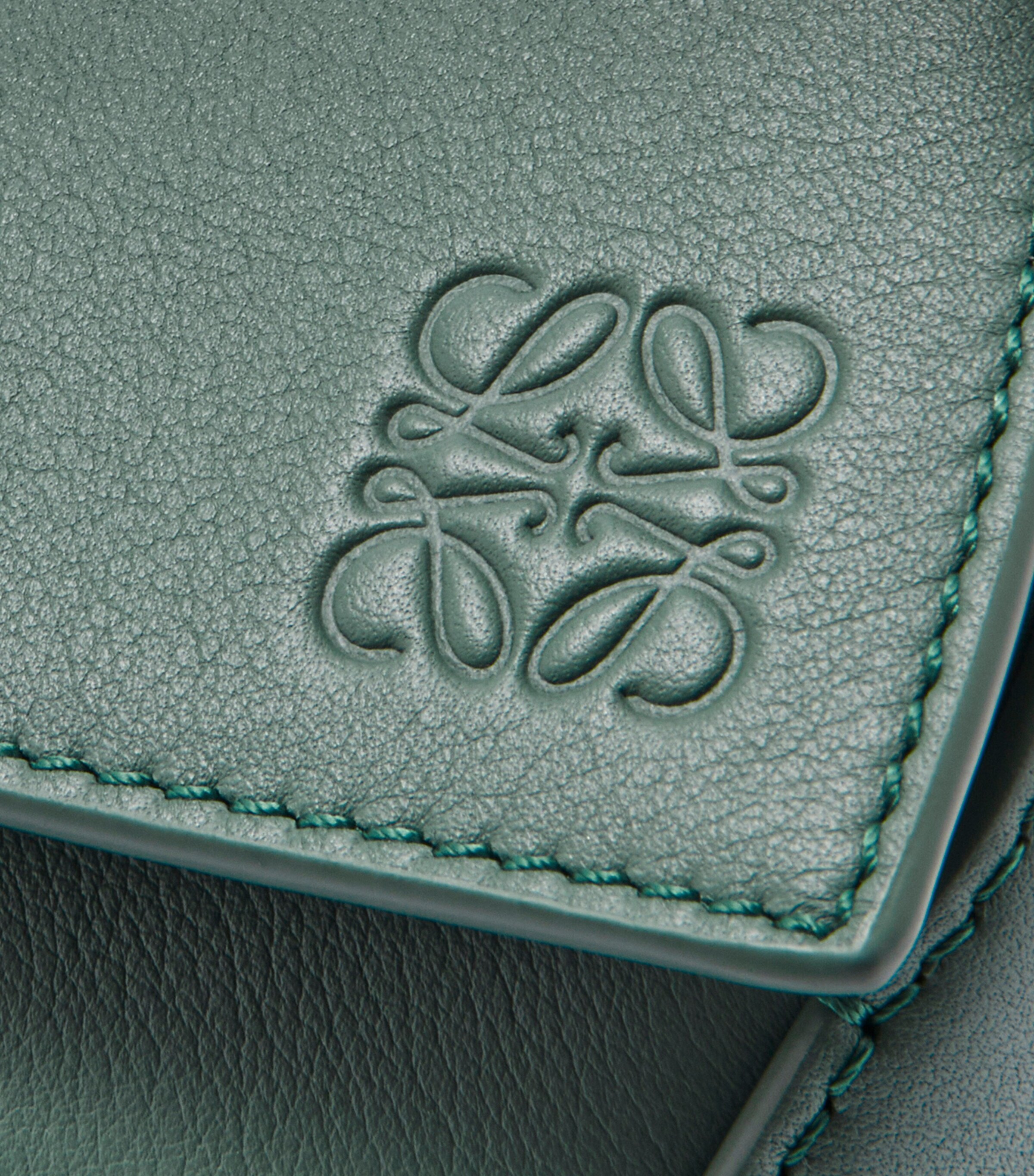 Small Leather Puzzle Edge Top-Handle Bag VETIVER Image 8