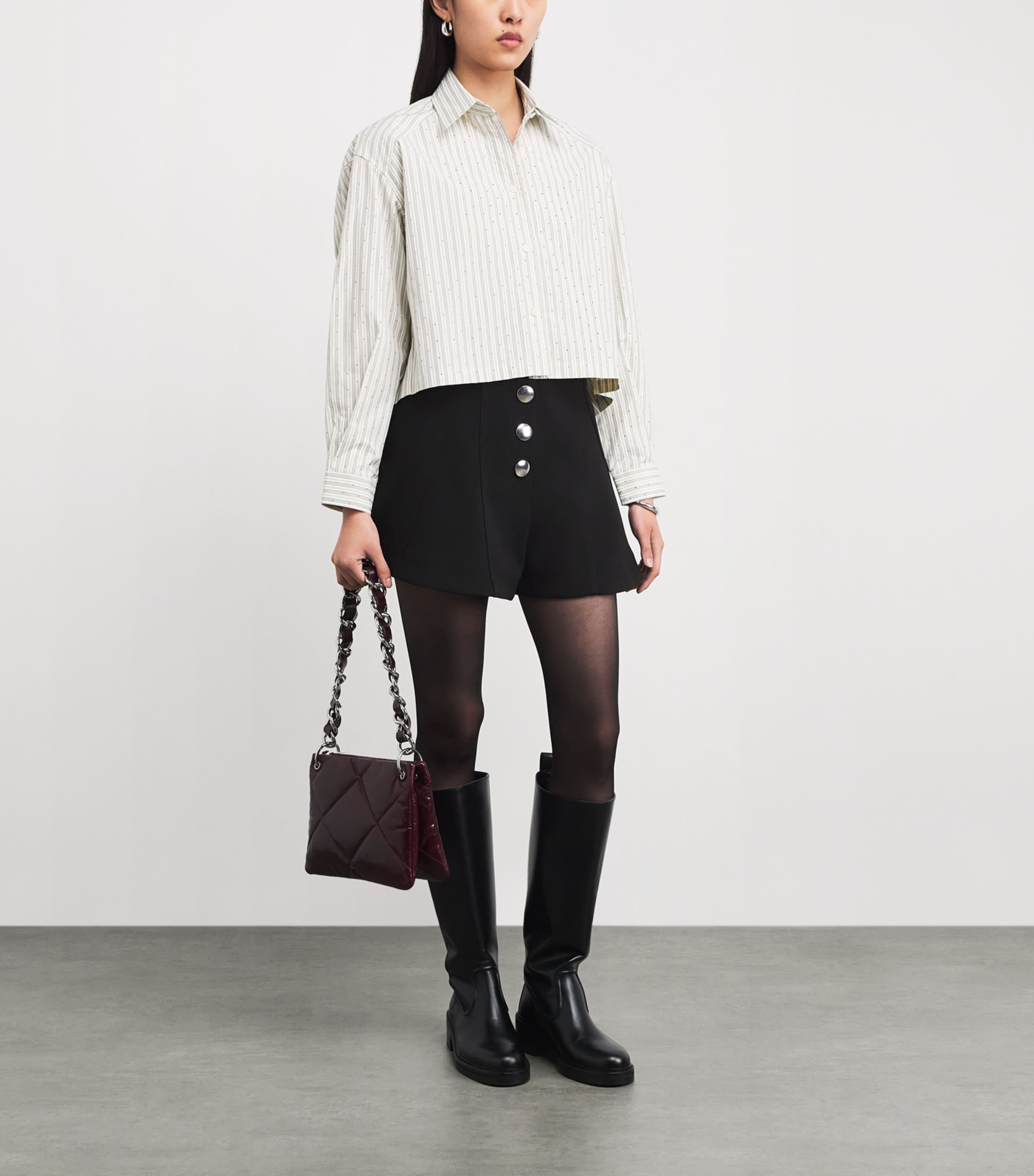 Flared Shorts BLACK Image 2