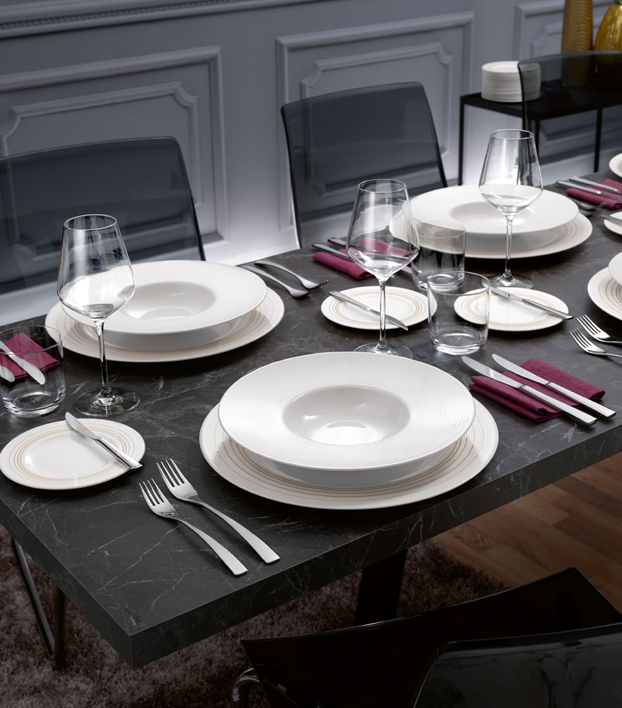 Villeroy & Boch Set of 4 La Divina Red Wine Glasses (200ml) Clear Image 3