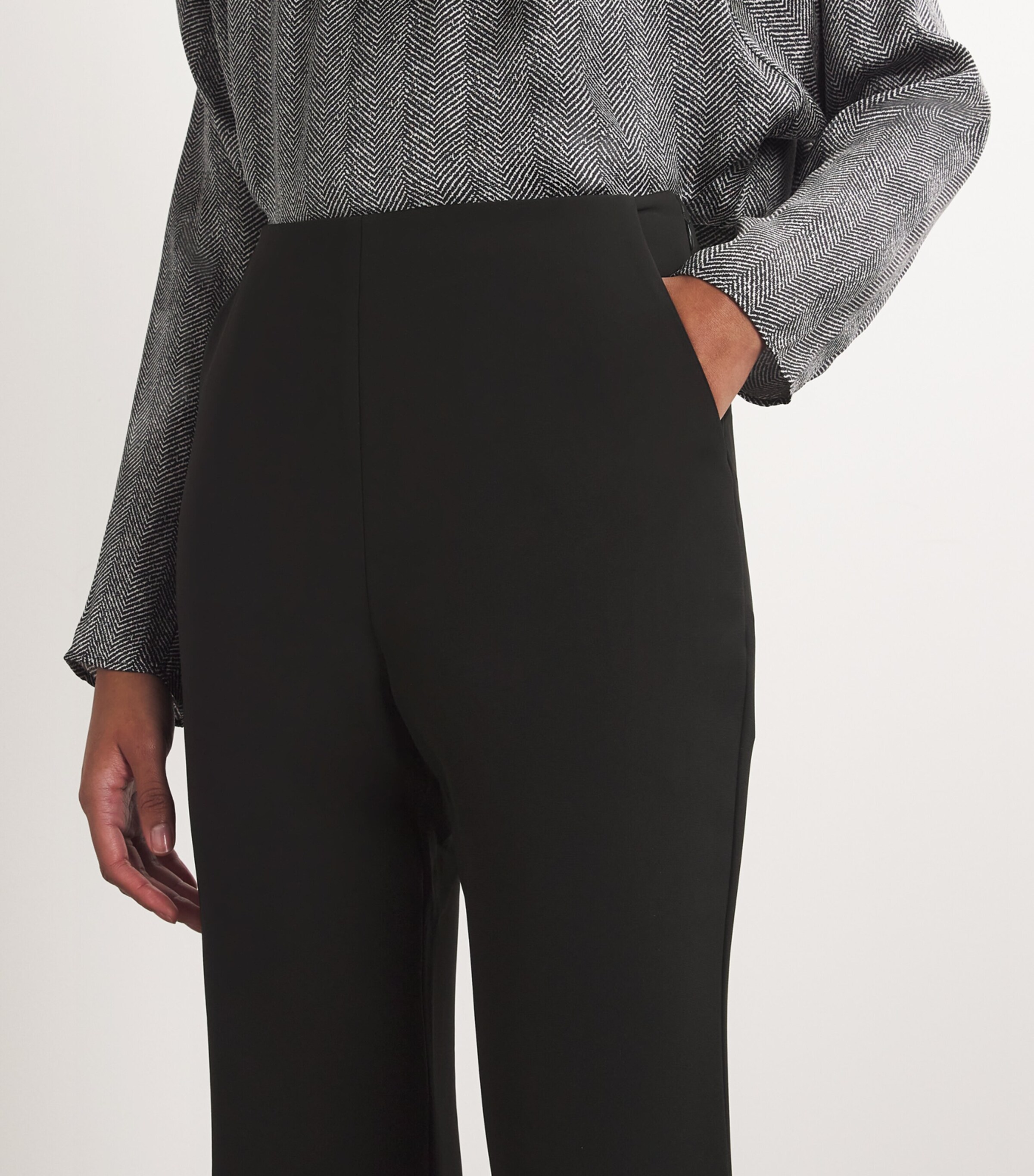 Roland Mouret Womens Cady Fit-And-Flare Trousers Black Image 6