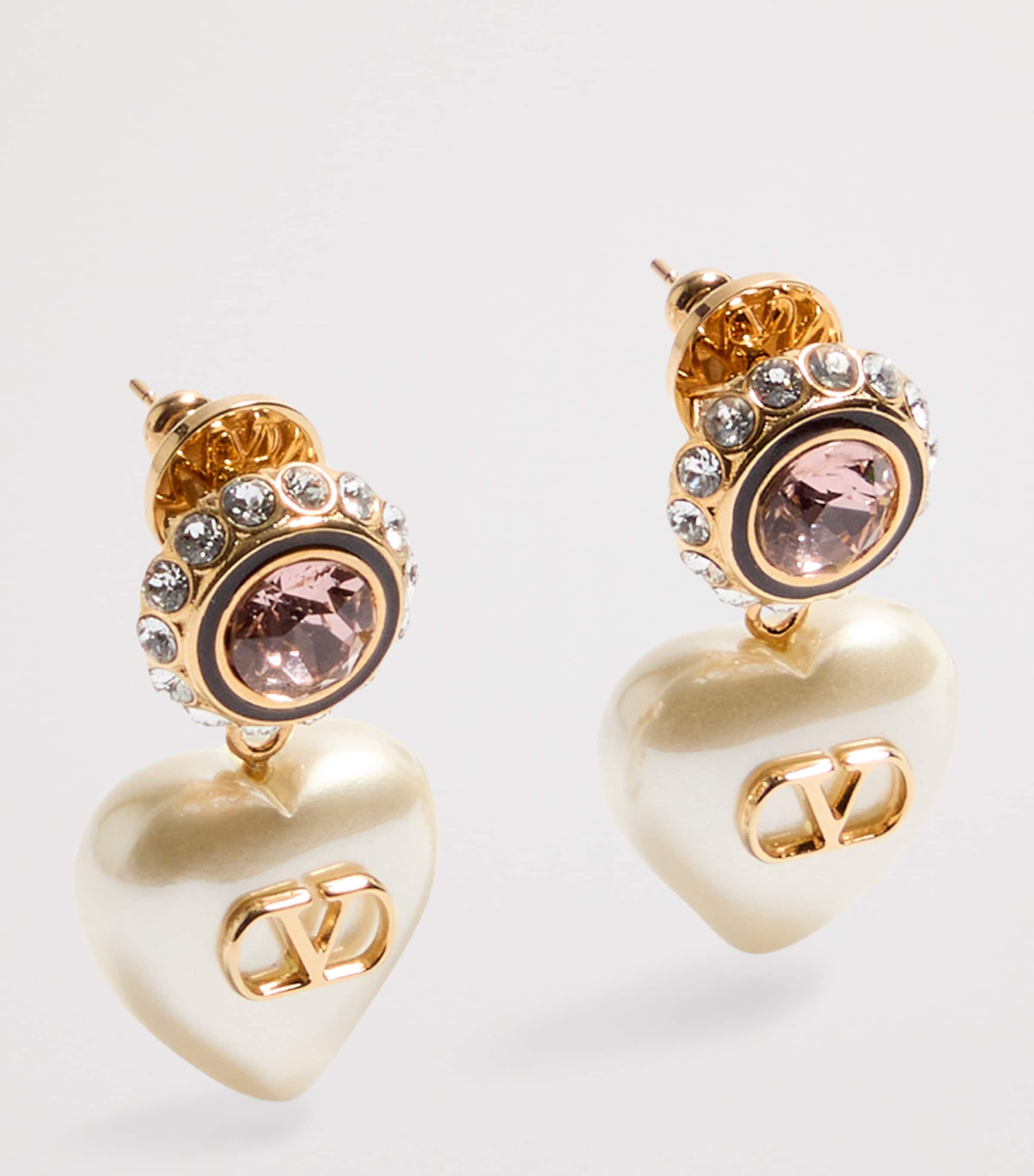 VLogo Signature Pearl Earrings 9Q3 Image 2