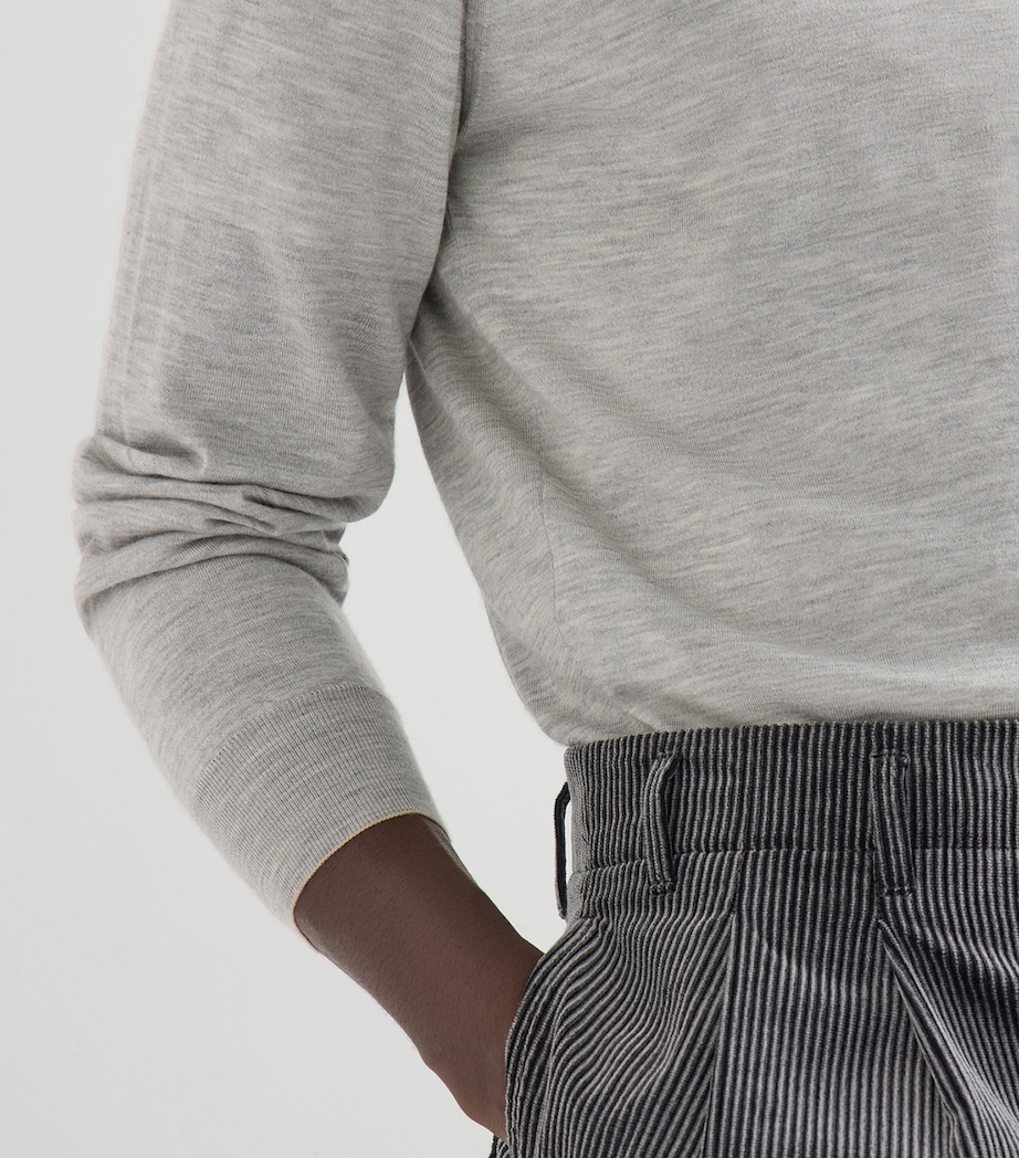 Brunello Cucinelli Mens Cashmere-Silk V-Neck Sweater Image 6