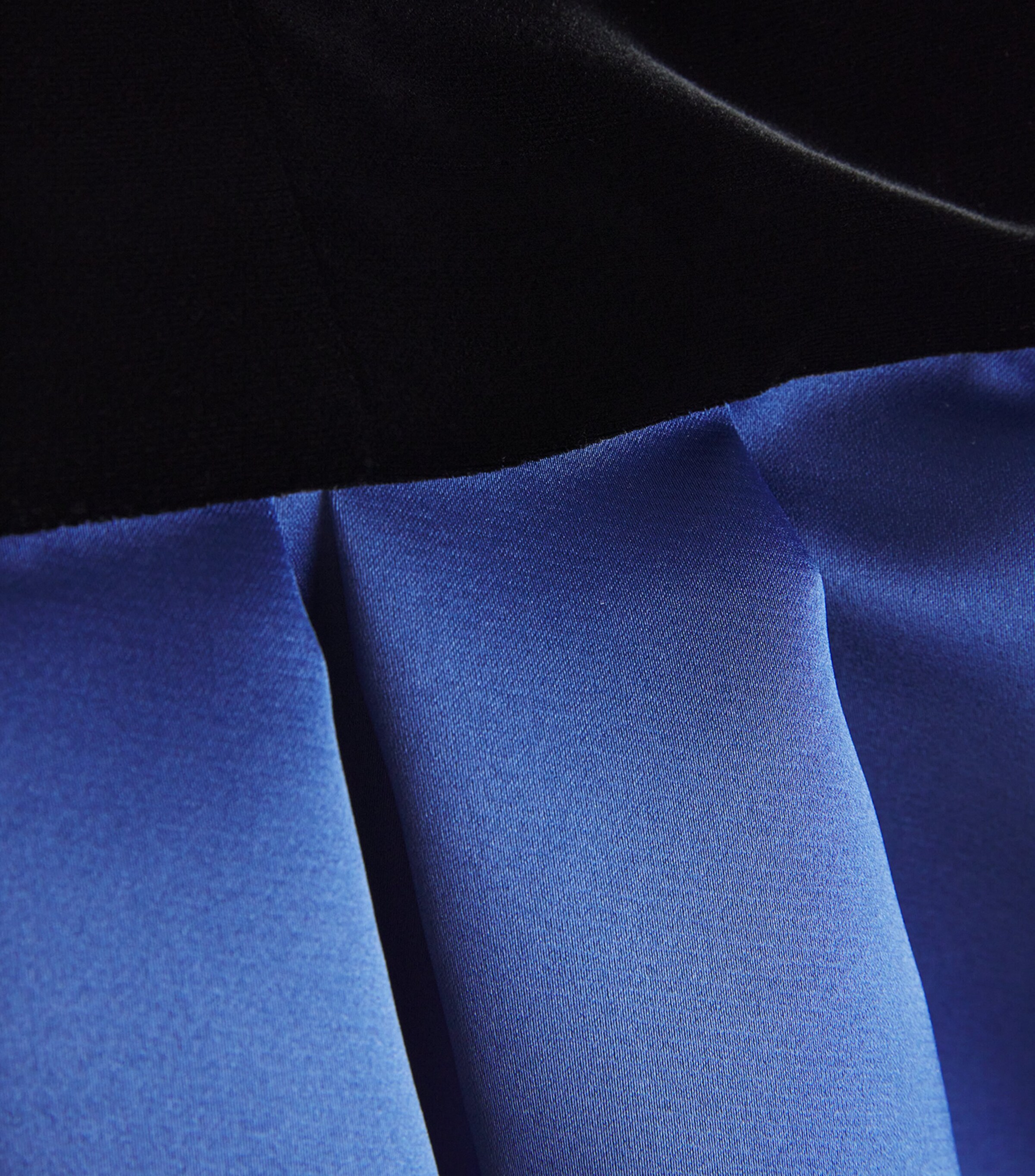 Velvet-Satin Off-The-Shoulder Midi Dress 037 DARK NAVY MULTI Image 5