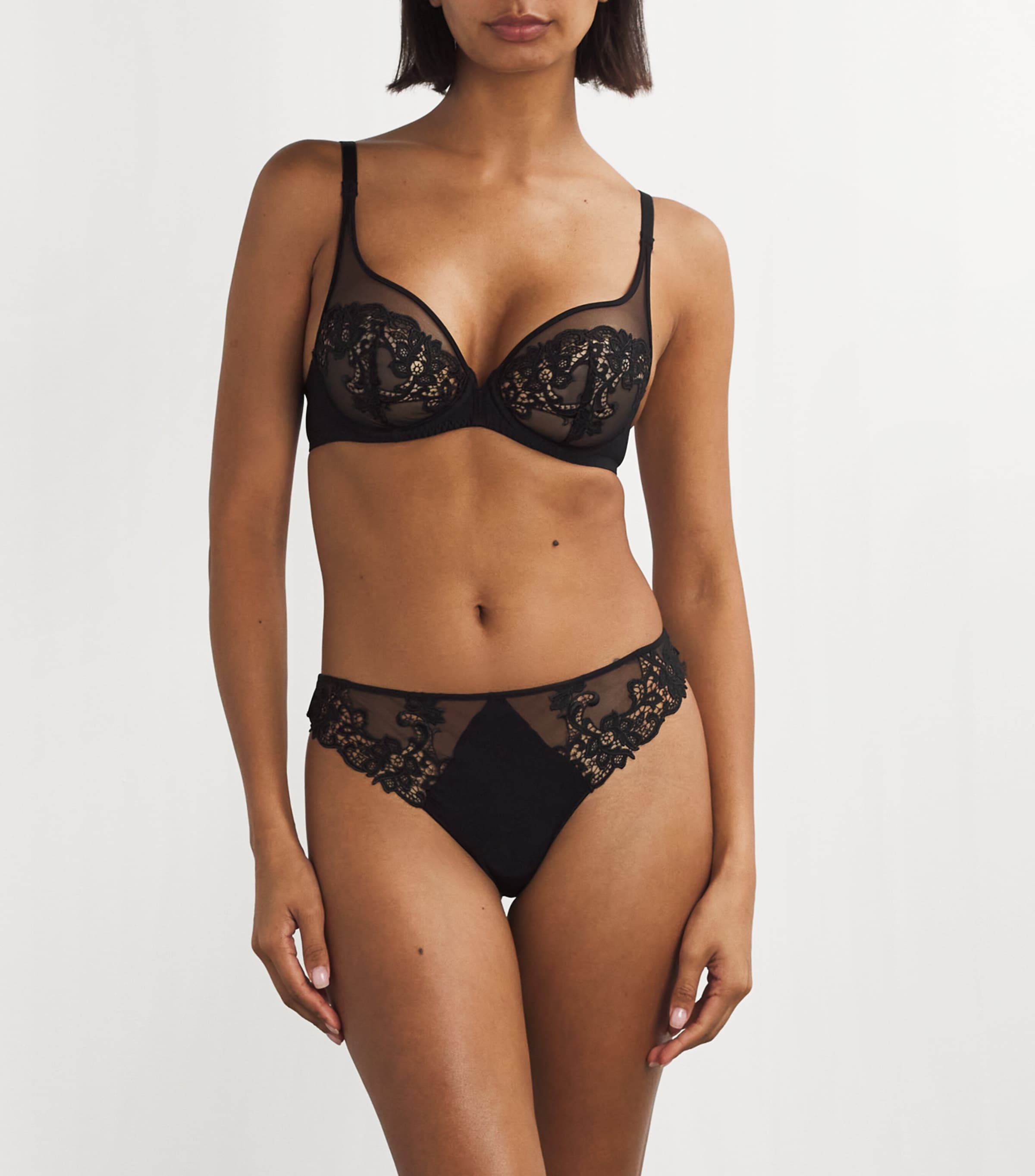 Embroidered Saga Plunge Bra 016 BLACK Image 2