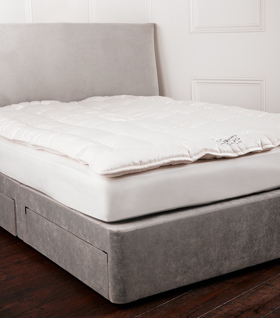 Heaven Supreme Mattress Topper (150cm x 200cm) WHITE Image 2