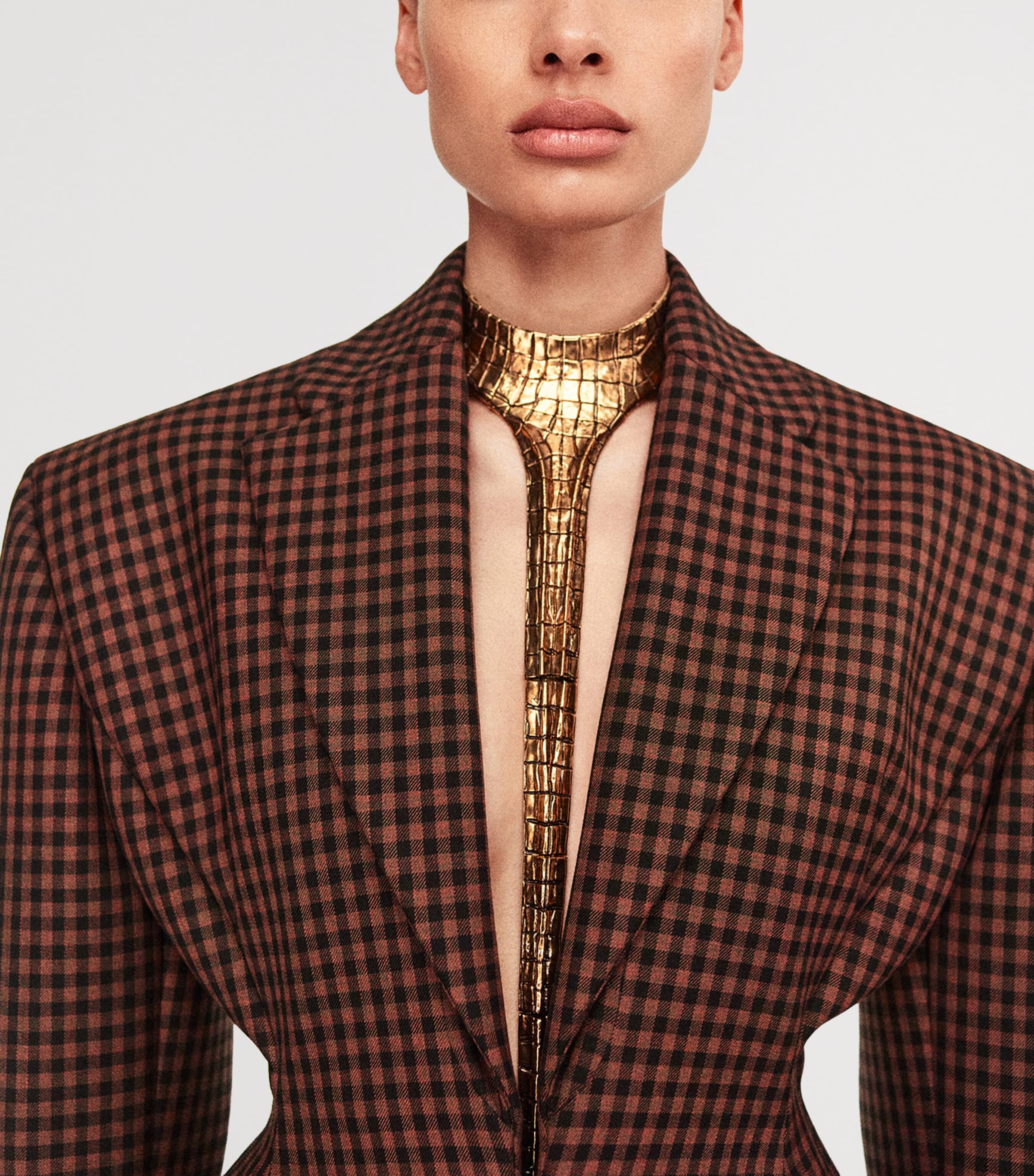 Alligator Trompe-l'Oeil Necklace 001 GOLD Image 4