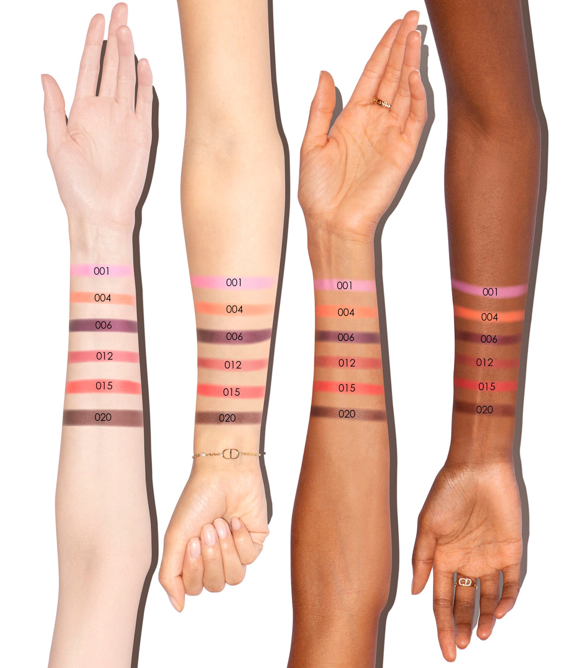 DIOR Rosy Glow Blush Coral Image 2