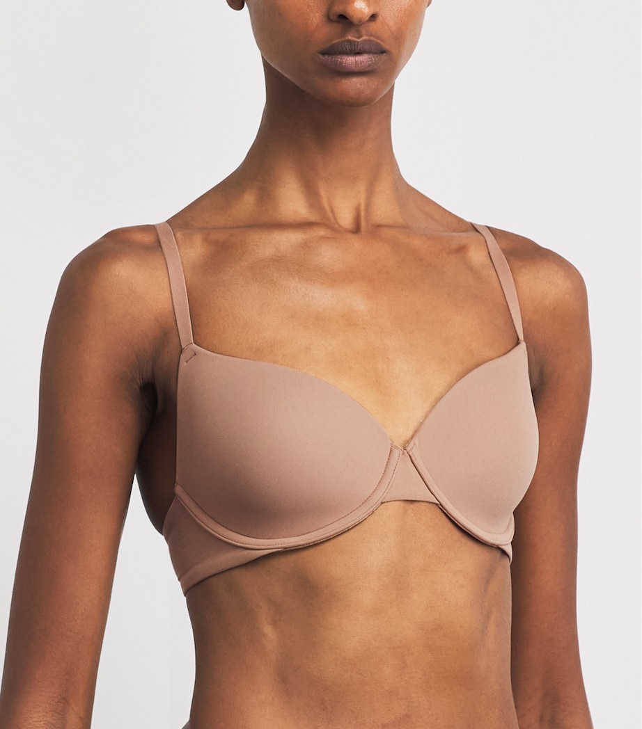 Skims Womens Fits Everybody T-Shirt Bra Sienna Image 2