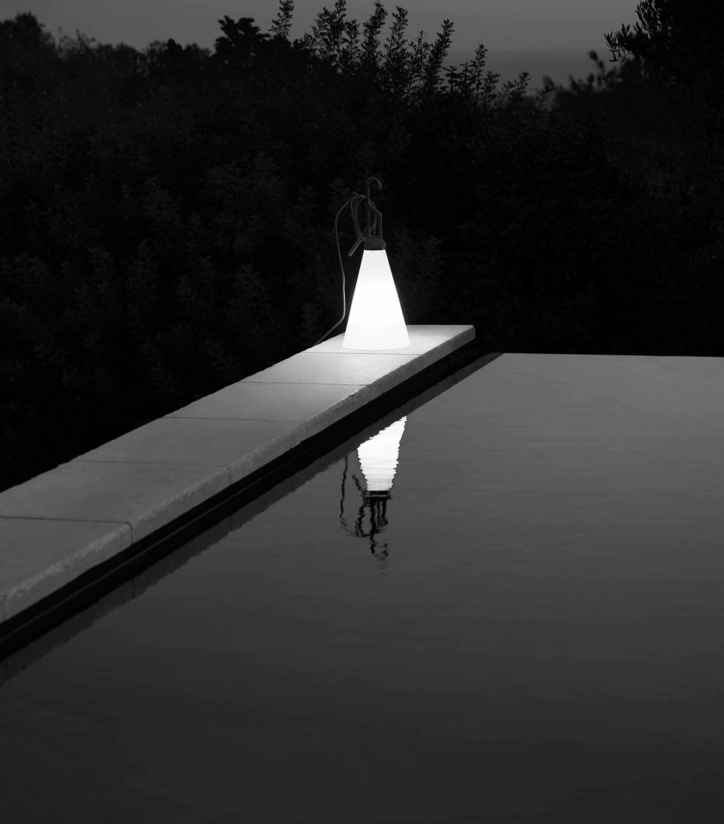 Flos Mayday Outdoor Lamp Image 4