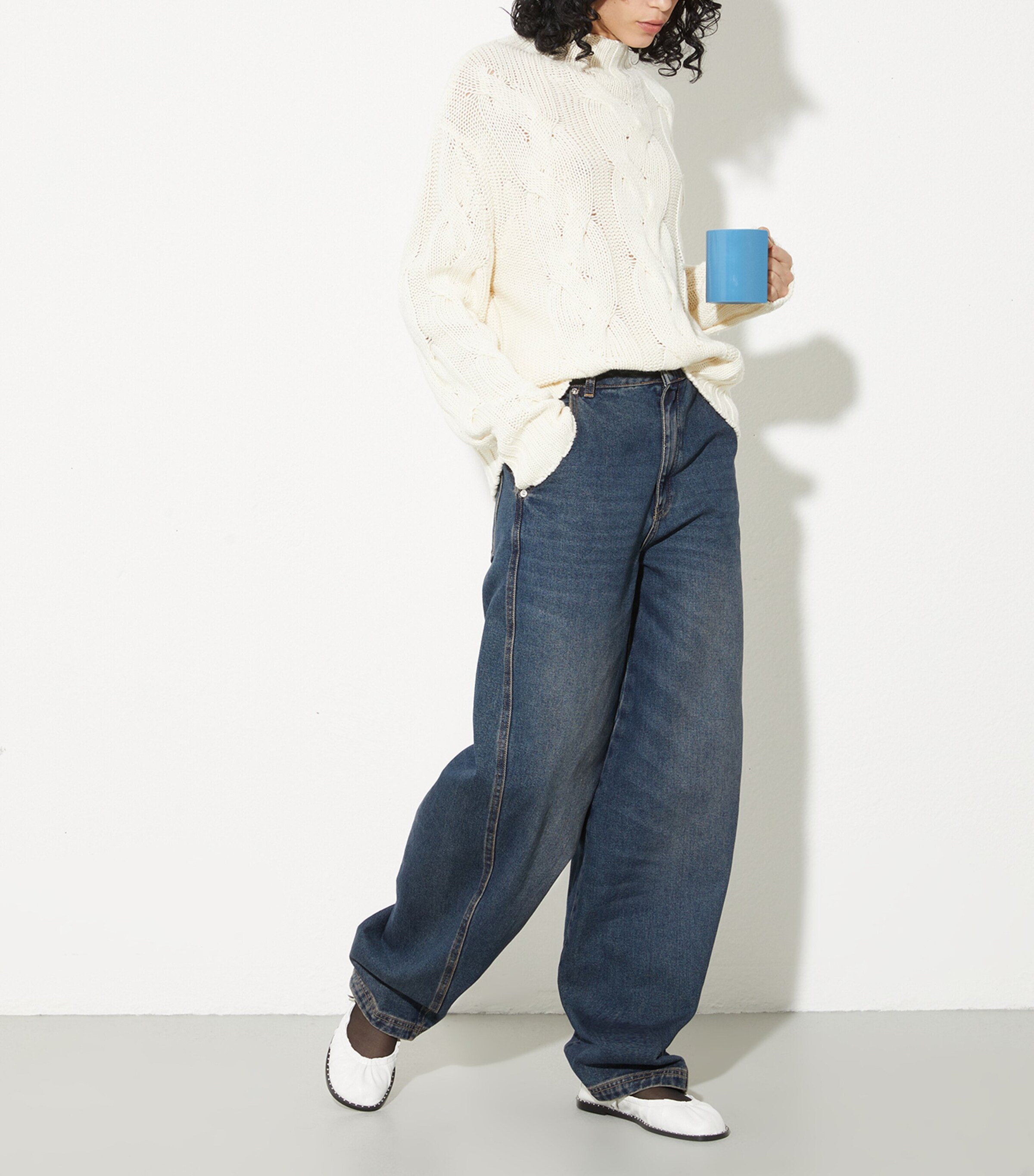MAX&Co. Womens Re-Edit High-Rise Barrel-Leg Jeans Navy Image 2