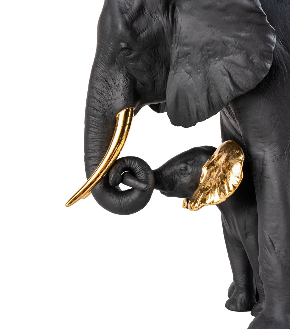 Leading The Way Figurine BLACK & GOLD Image 5