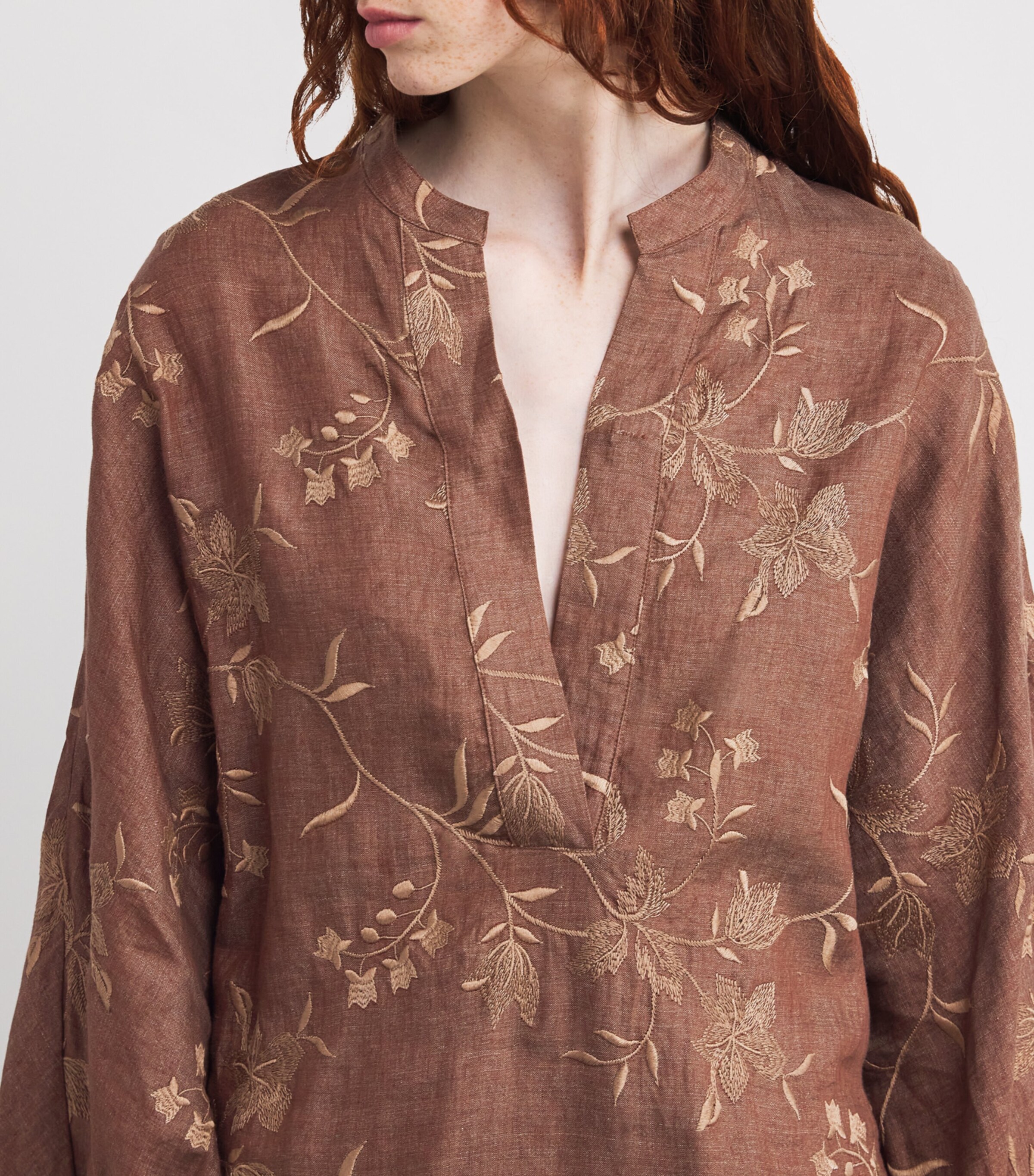 Eleventy Womens x Harrods Linen Floral-Embroidered Blouse Vicuna Image 6
