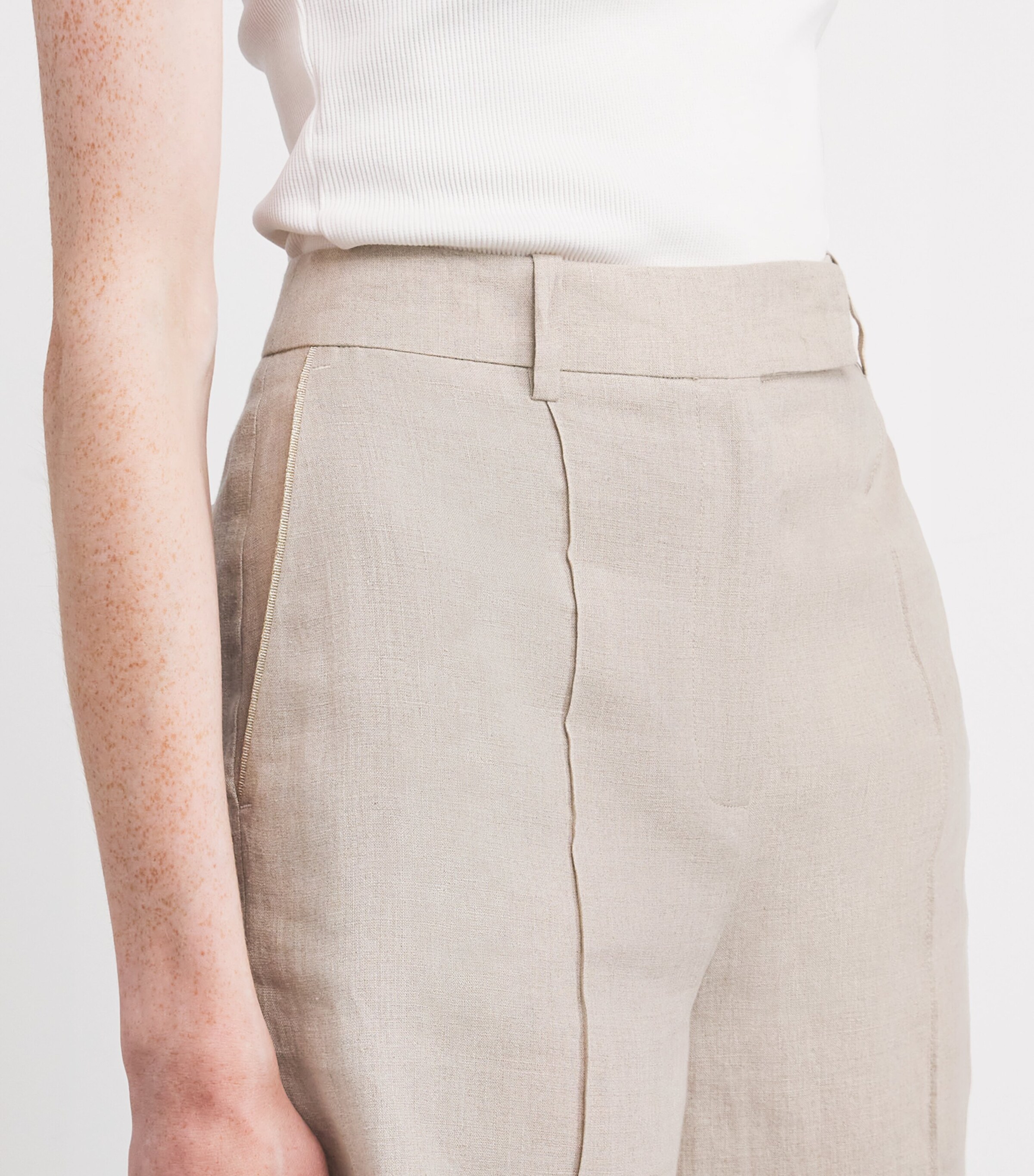 Eleventy Womens x Harrods Linen Bermuda Shorts Sabbia Image 6