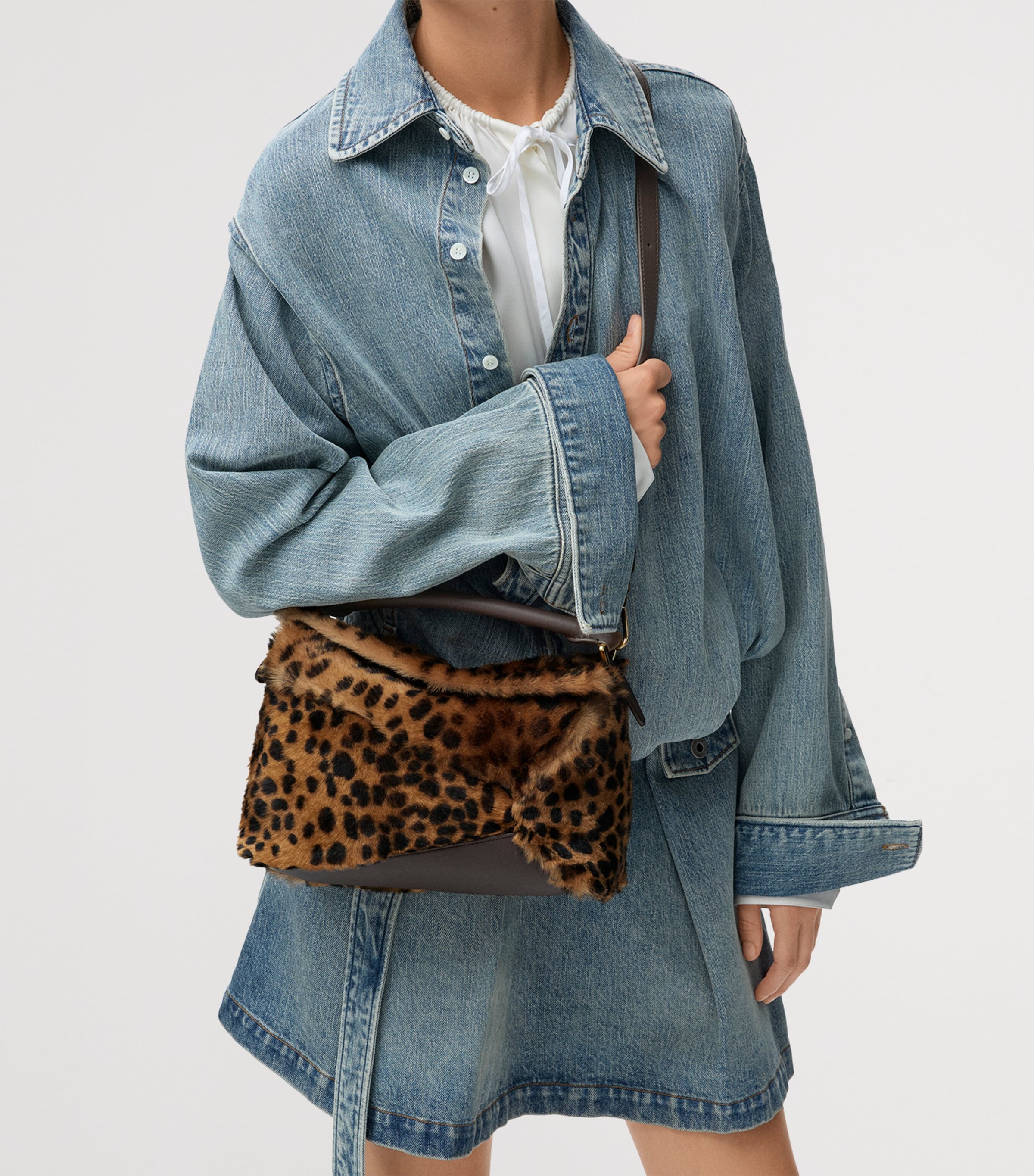 Small Shearling Puzzle Edge Top-Handle Bag BEIGE/BROWN Image 2