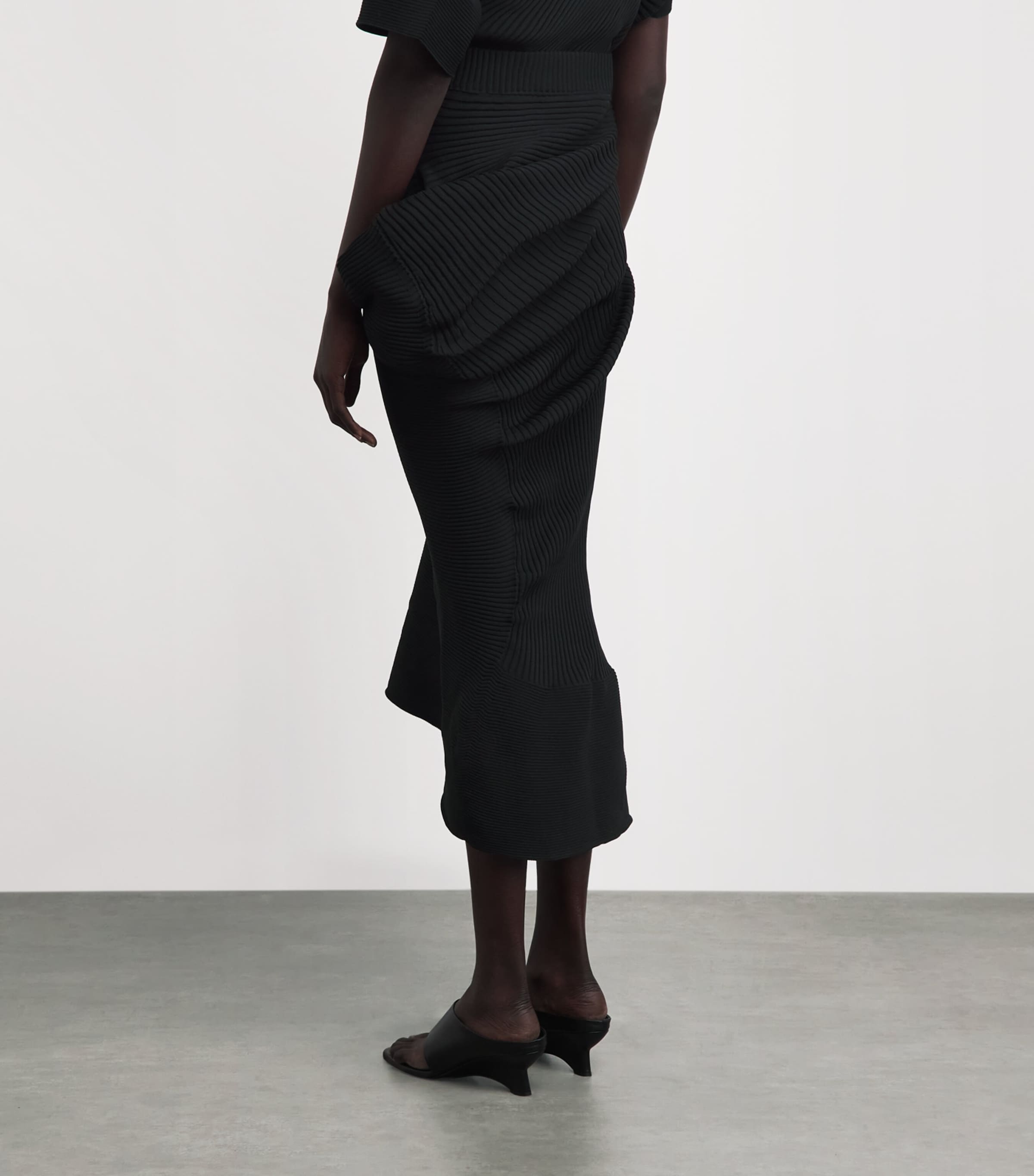 Issey Miyake Black Asymmetric Life Form Midi Skirt | Harrods UK