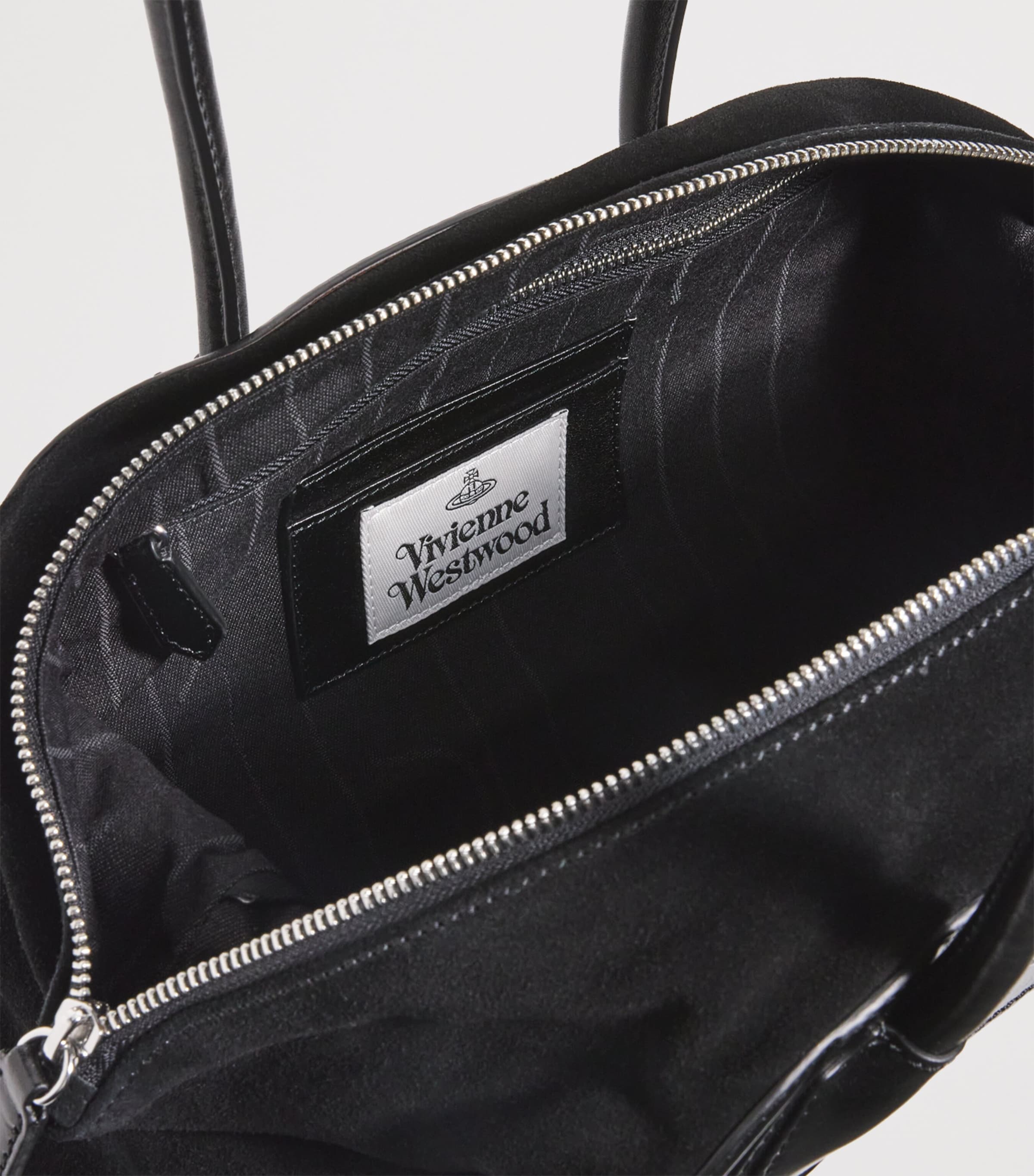 新着【Vivienne Westwood】Shirley Holdall ホルダル バッグ Shirley Holdall in BLACK | Vivienne Westwood®