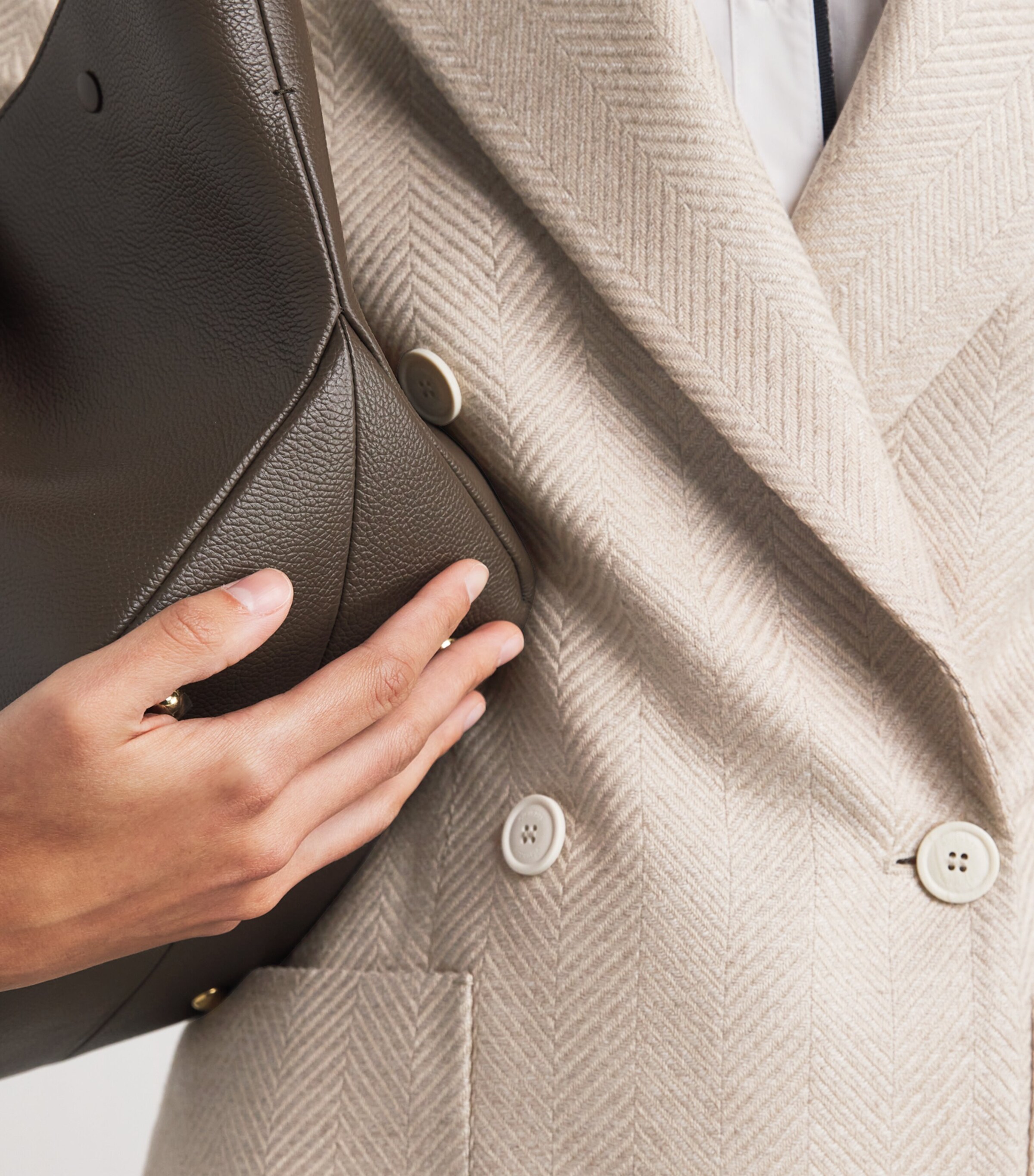 Eleventy Womens Silk-Cashmere Herringbone Blazer Sabbia Image 6