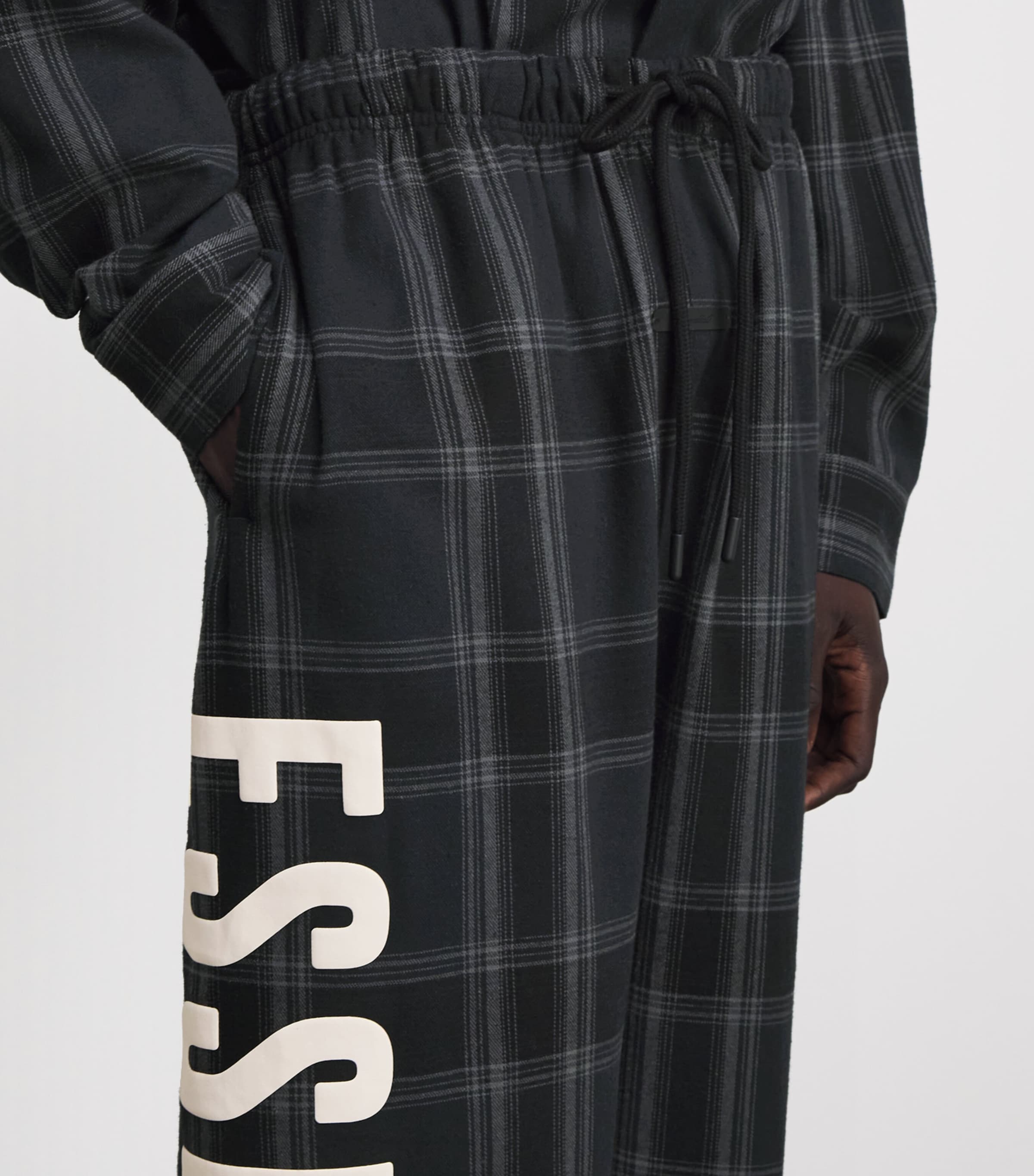 FEAR OF GOD ESSENTIALS Mens Flannel Check Lounge Trousers Vintage Blk Pld Image 3