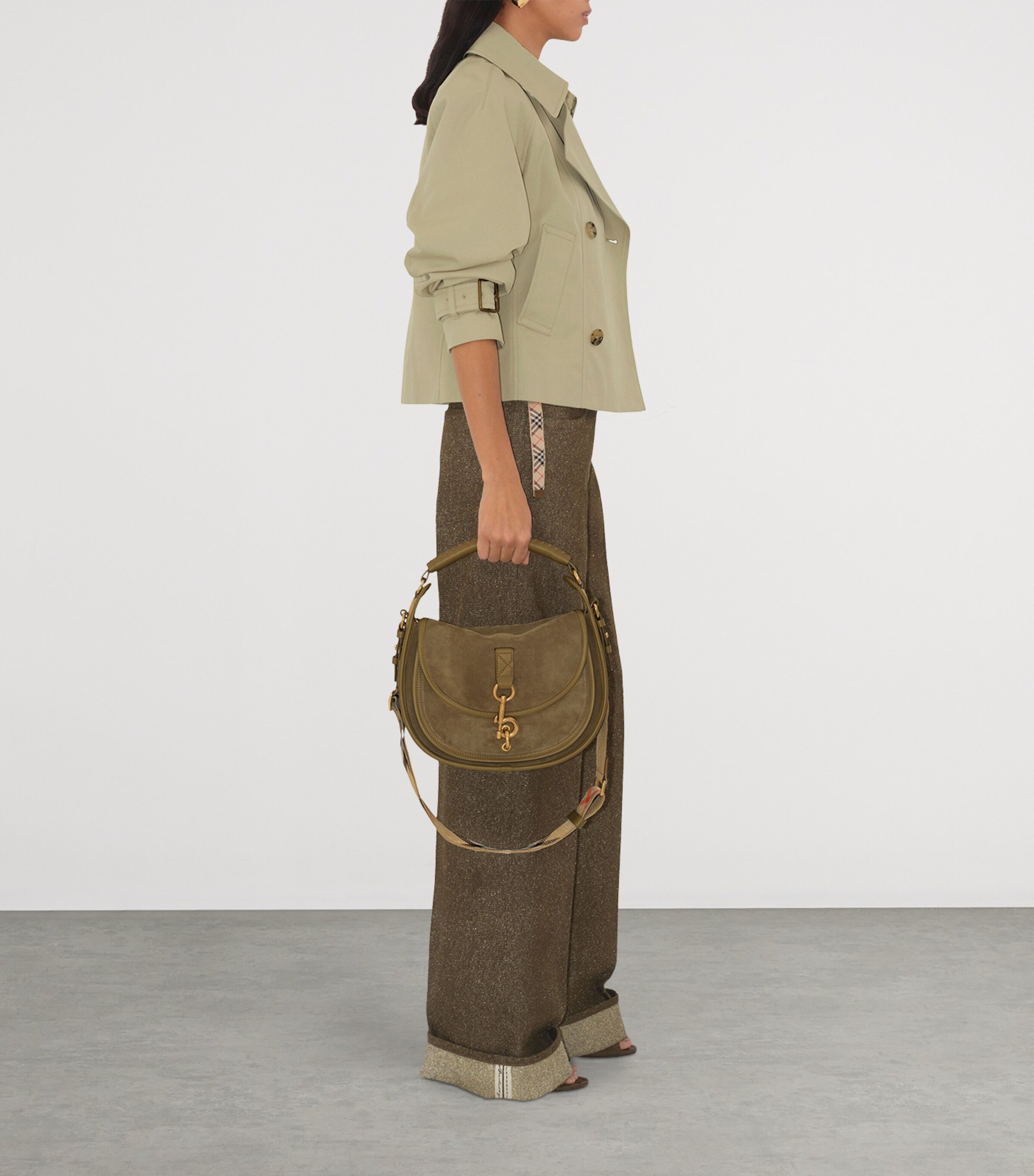 Small Suede B Clip Messenger Bag SWEEP Image 3