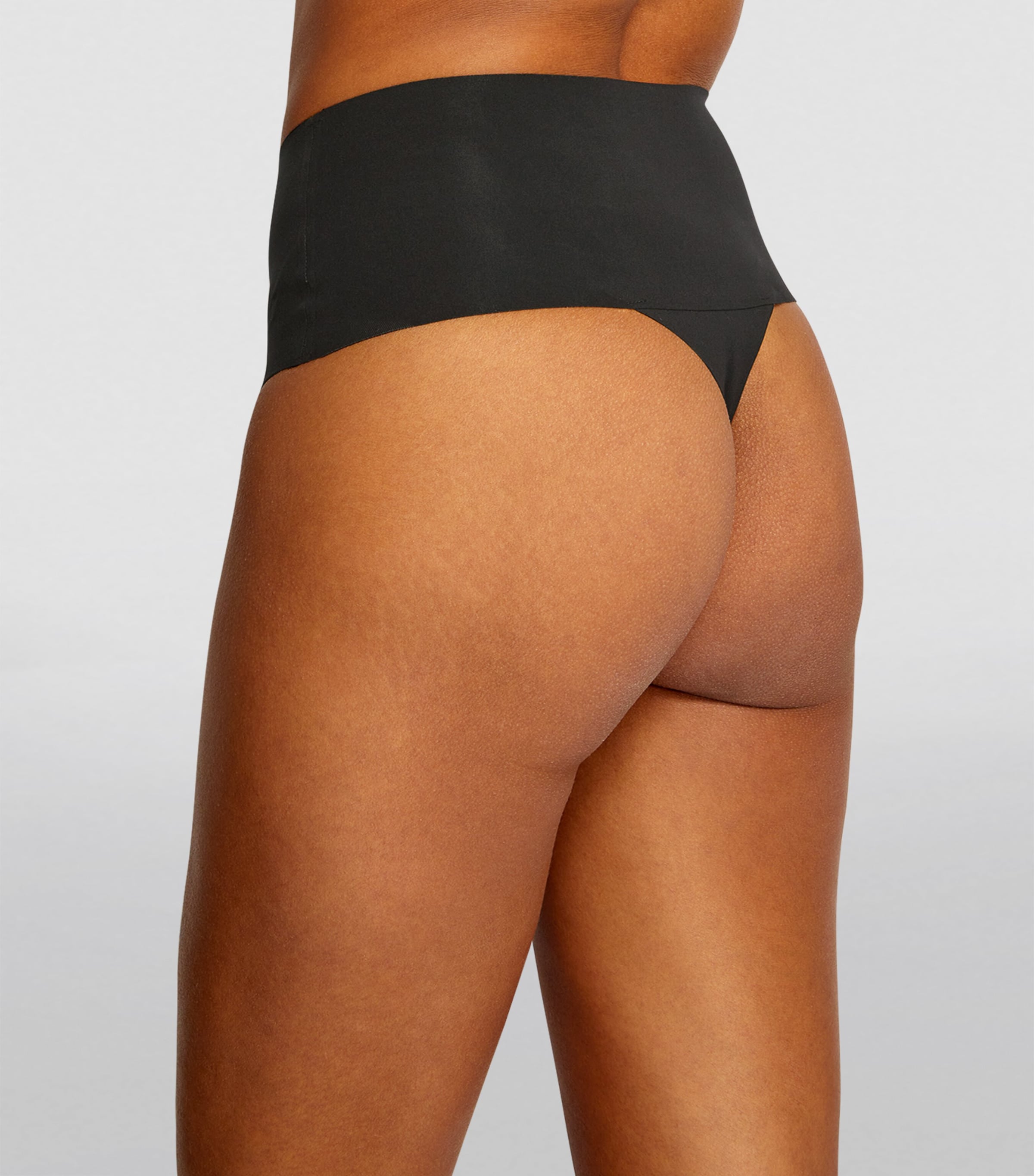 SPANXsupersmooth Undie-tectable Thong - Light Control Image 3