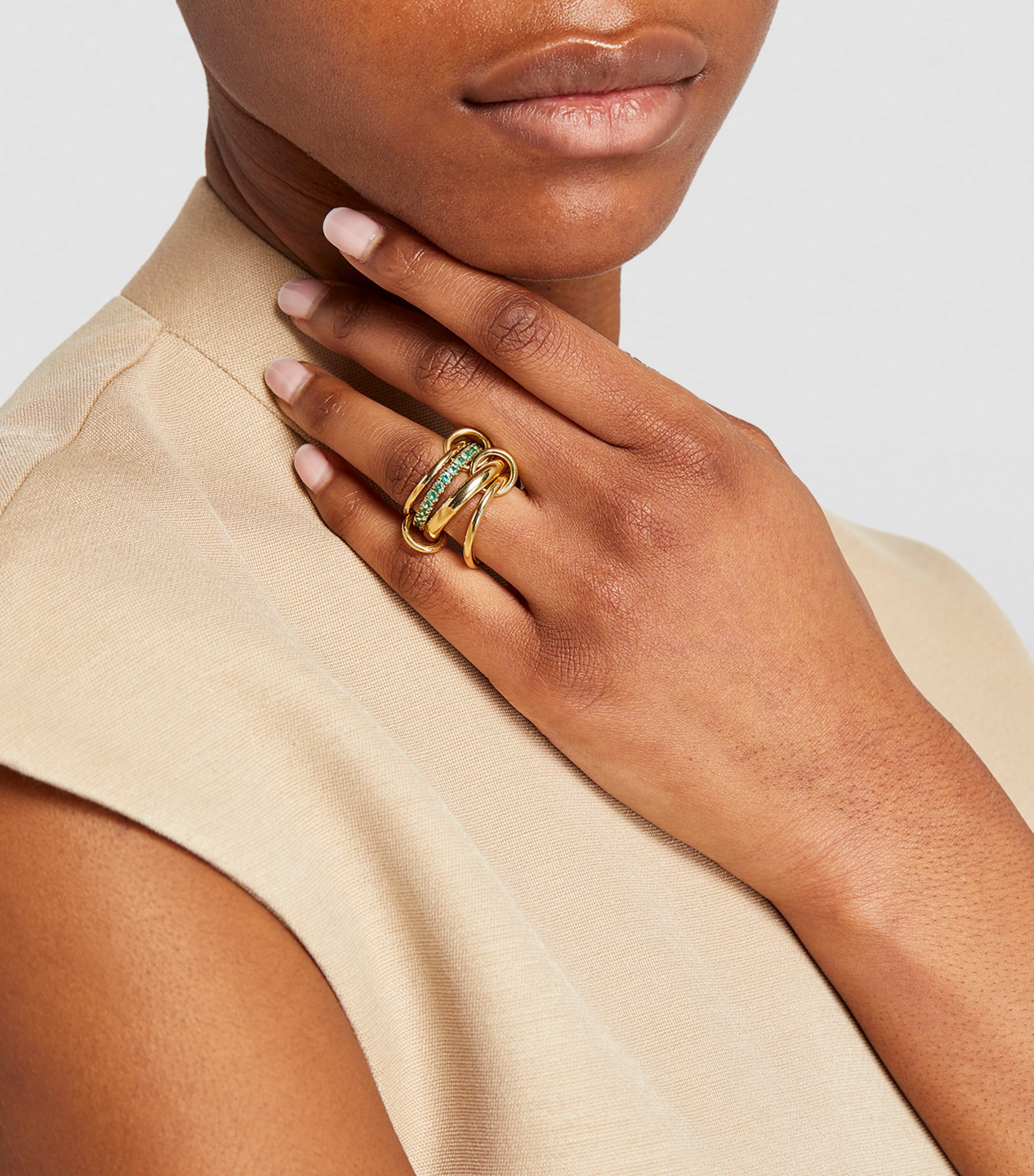 Yellow Gold and Emerald Janssen Ring YELLOW GOLD Image 5