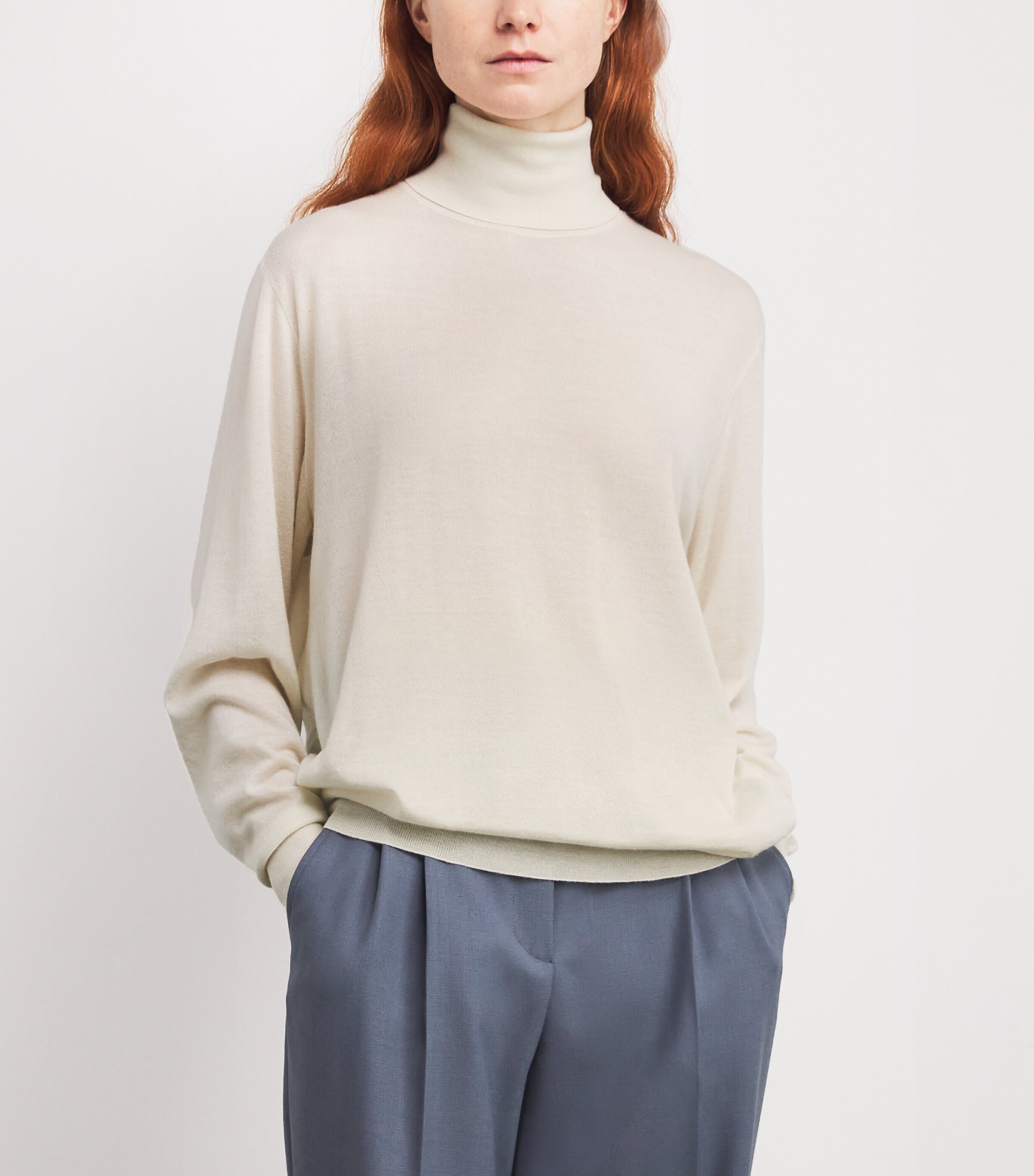 The Row Womens Nabari Cashmere Rollneck Sweater Ivory Image 3