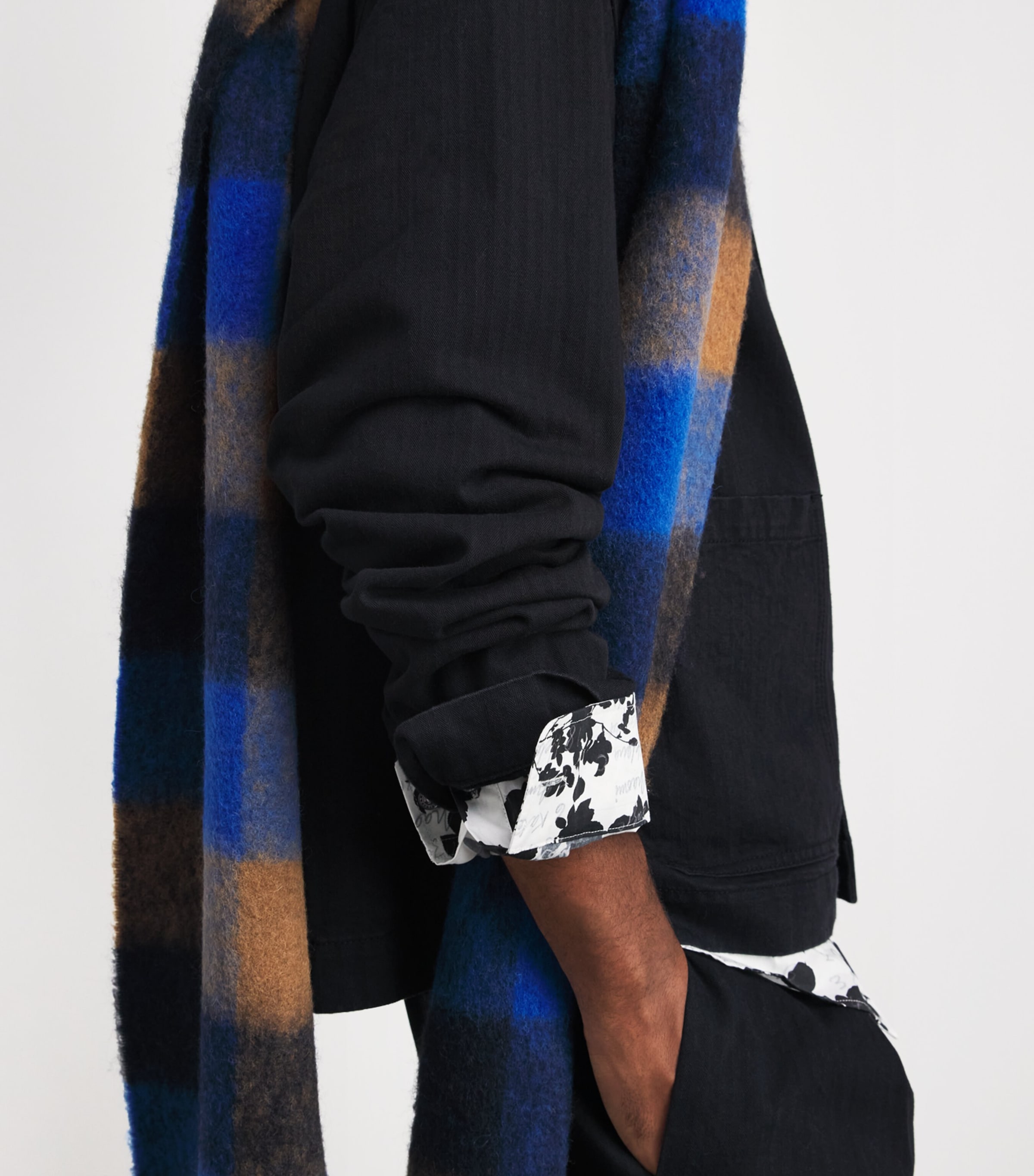 JW Anderson Mens Oversized Cotton Herringbone Shirt Black Image 3