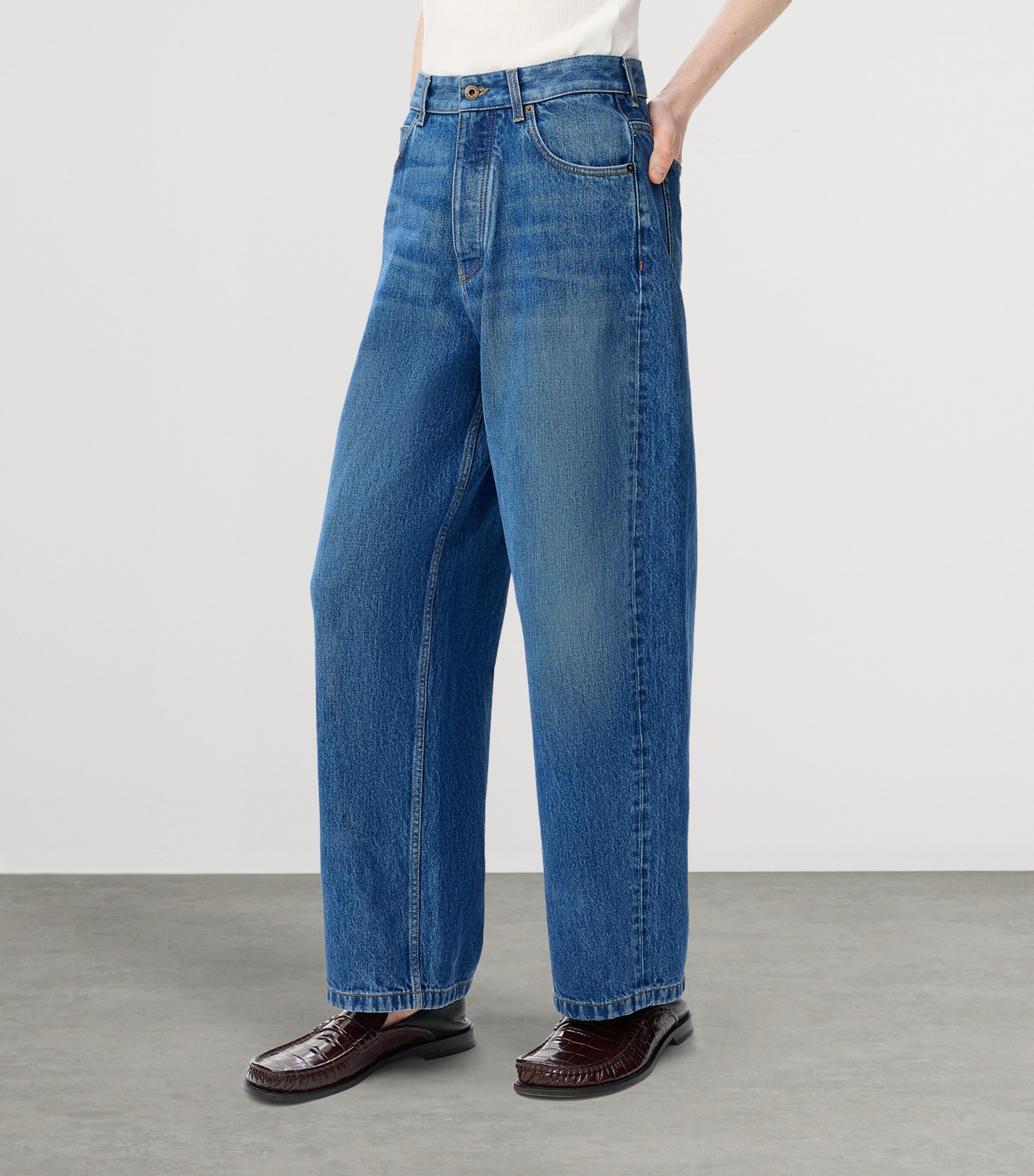 Relaxed-Fit Curved-Leg Jeans VINTAGE BLUE Image 3