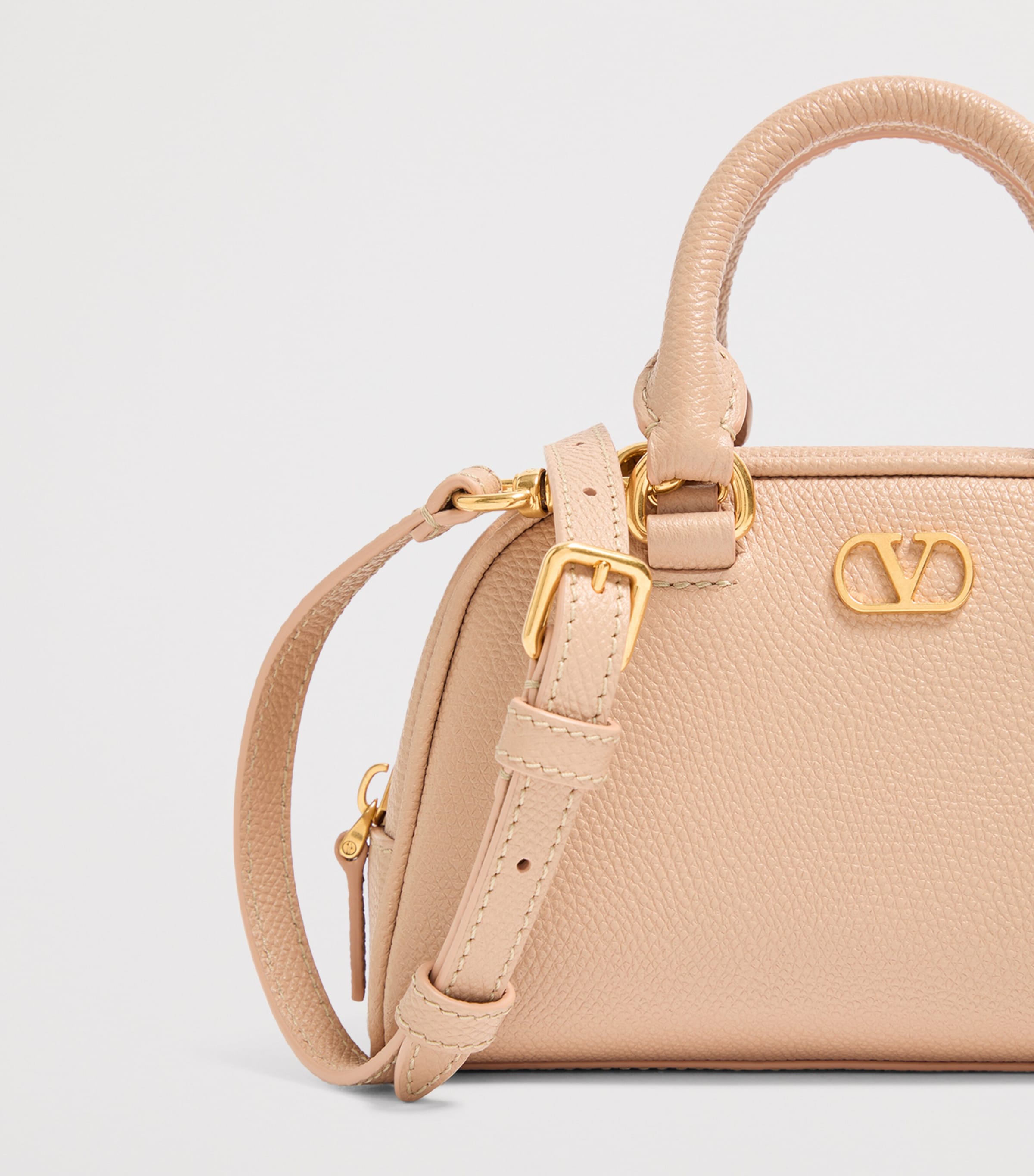 Mini Grained Leather VLogo Signature Bag WRP Image 6