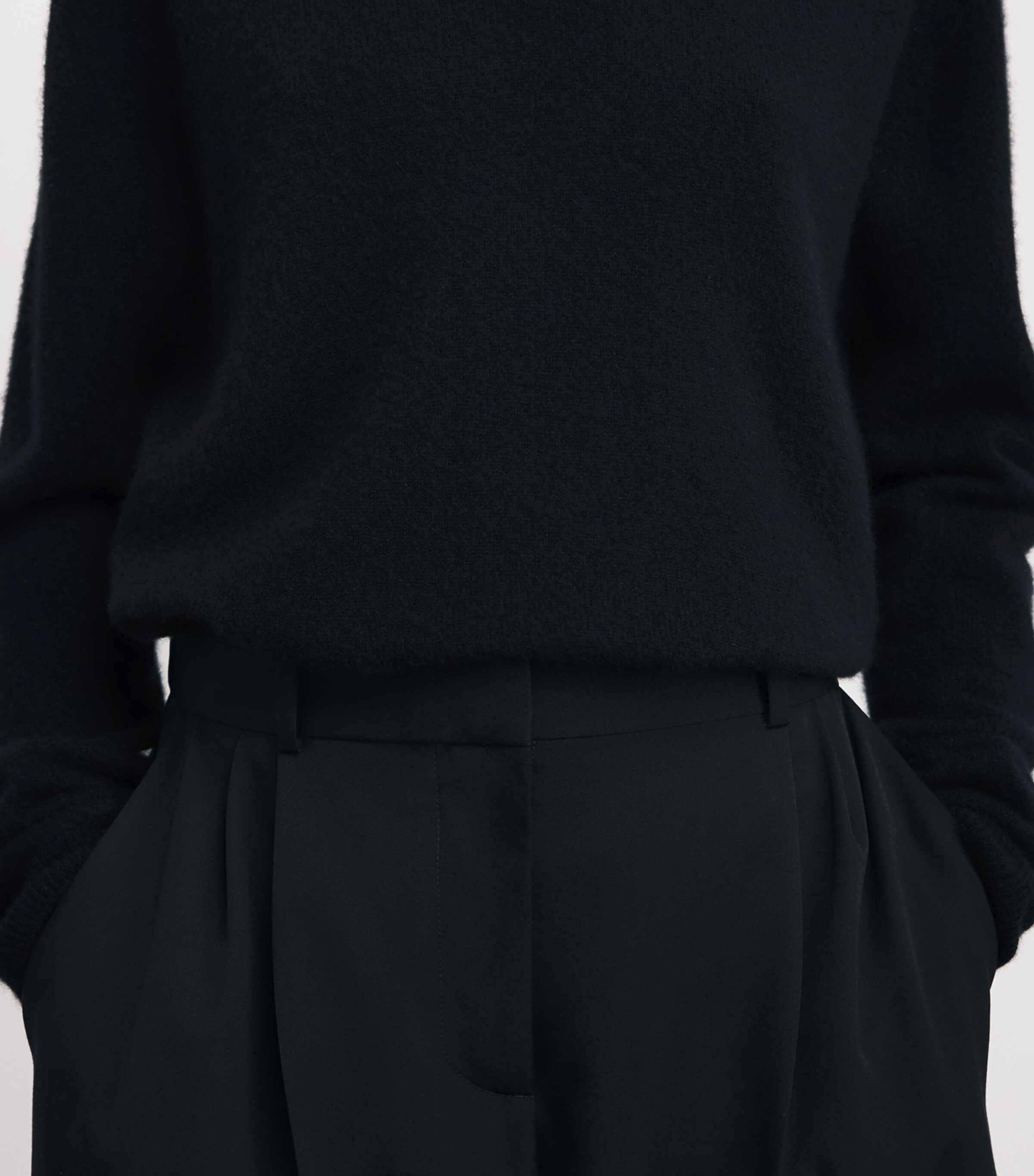 The Row Womens Numi Goat Cashmere Sweater Black Image 5