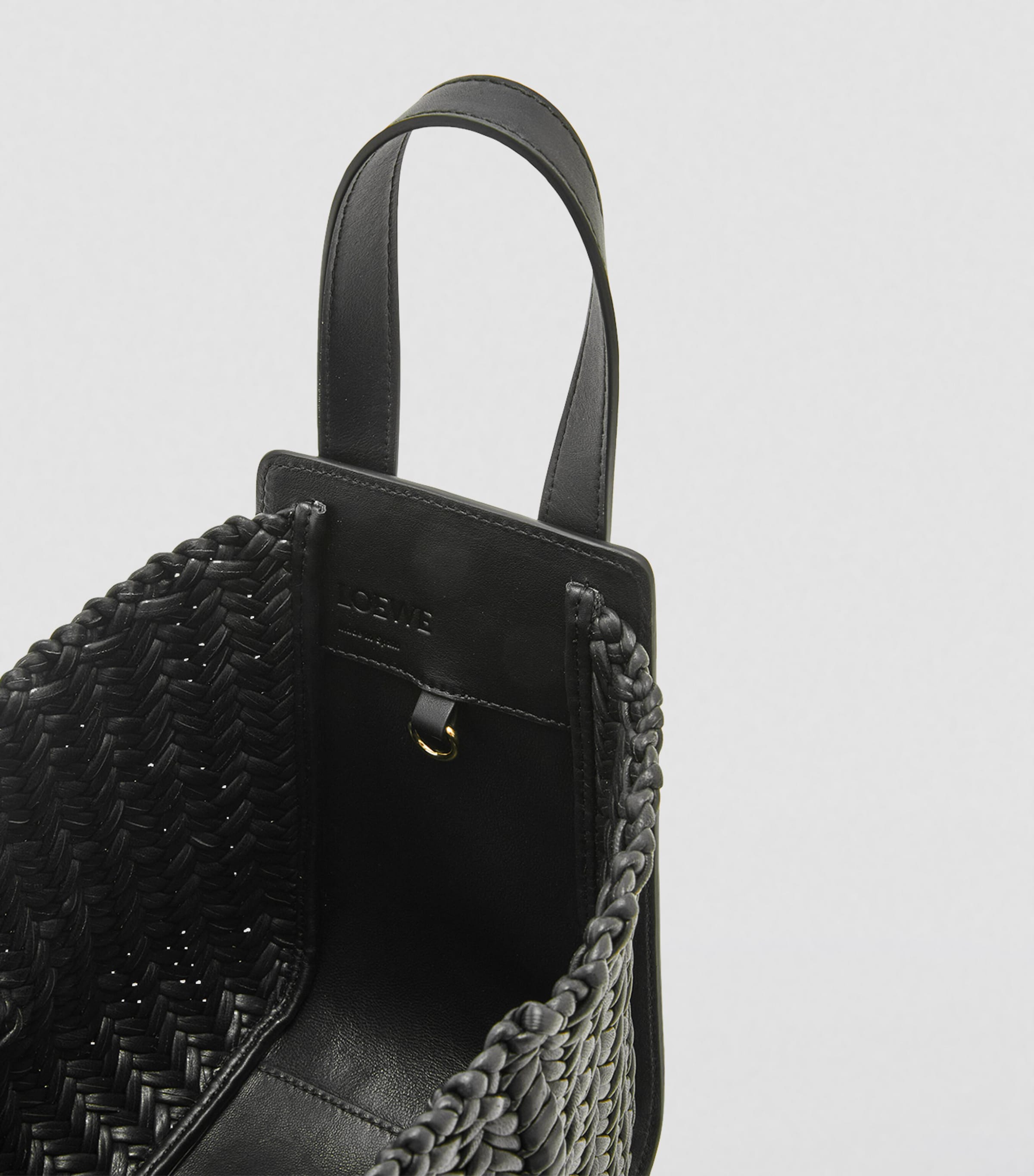 Leather Hammock Top-Handle Bag BLACK Image 3