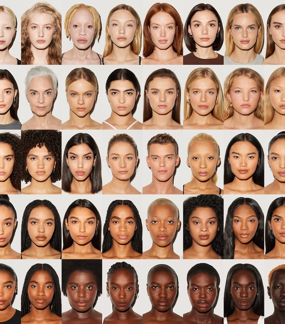 Kylie Cosmetics Power Plush Longwear Foundation Warm Image 5