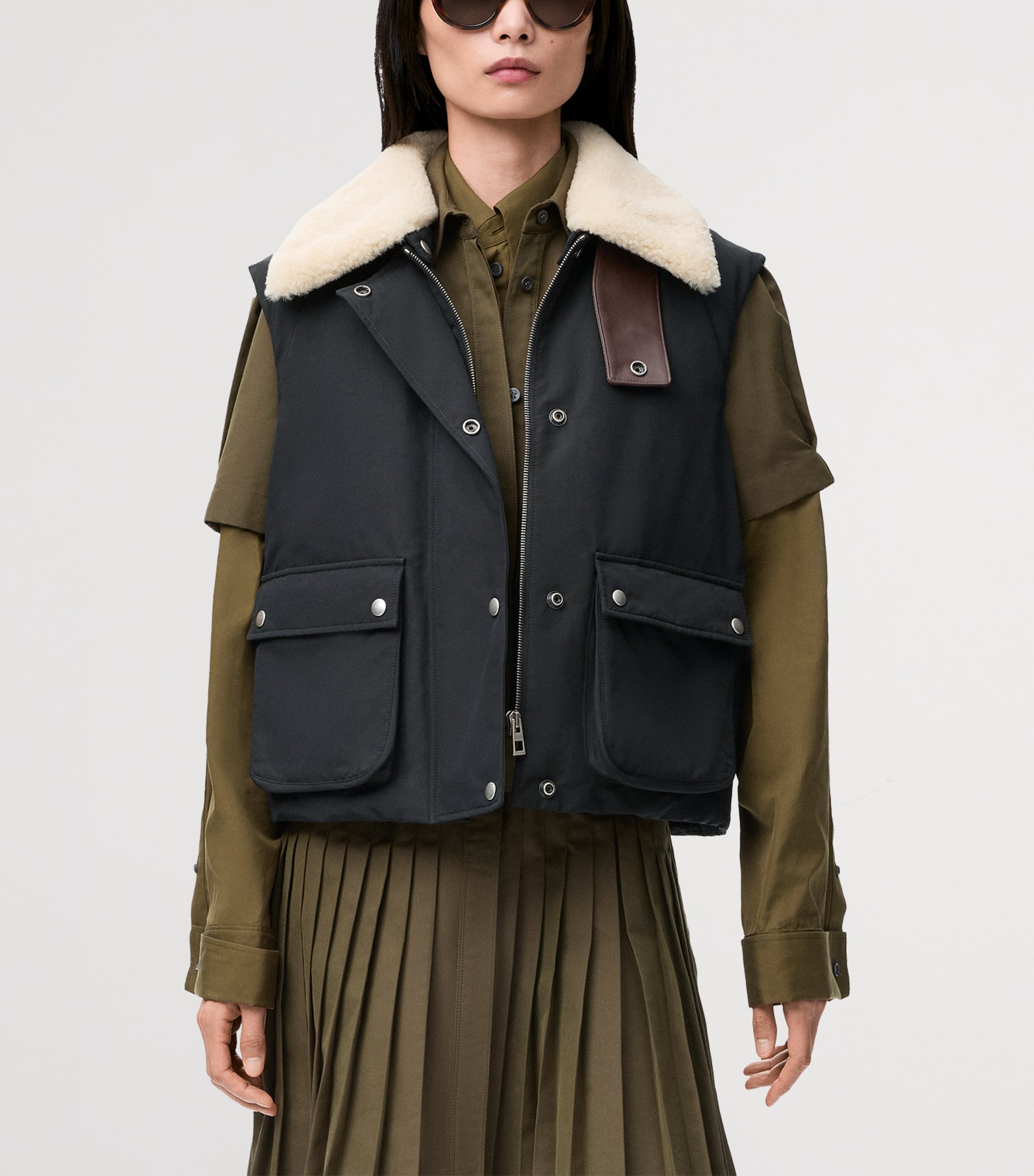 Shearling-Collar Gilet BLACK Image 3