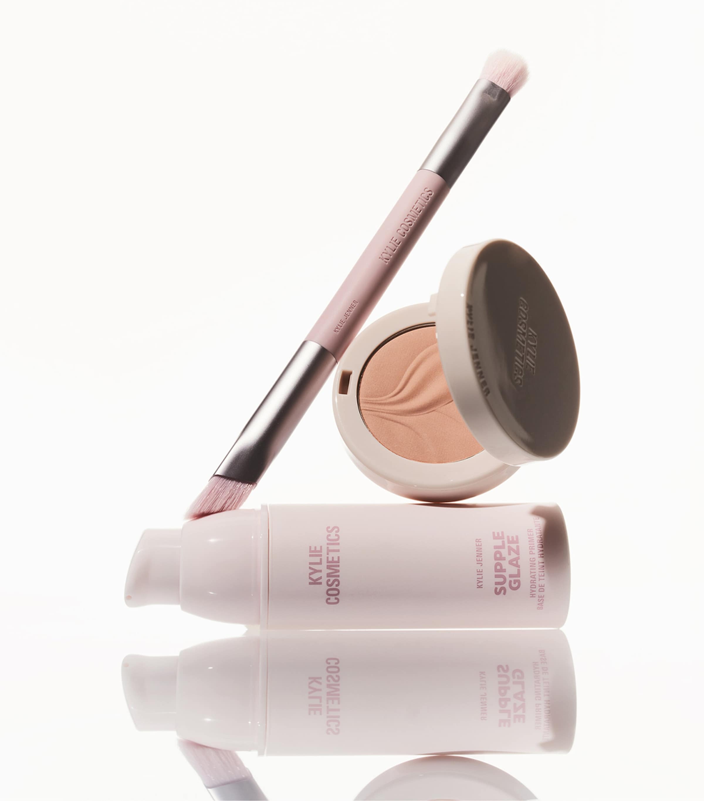 Kylie Cosmetics Natural Blur Brightening Powder Deep Peach Image 6