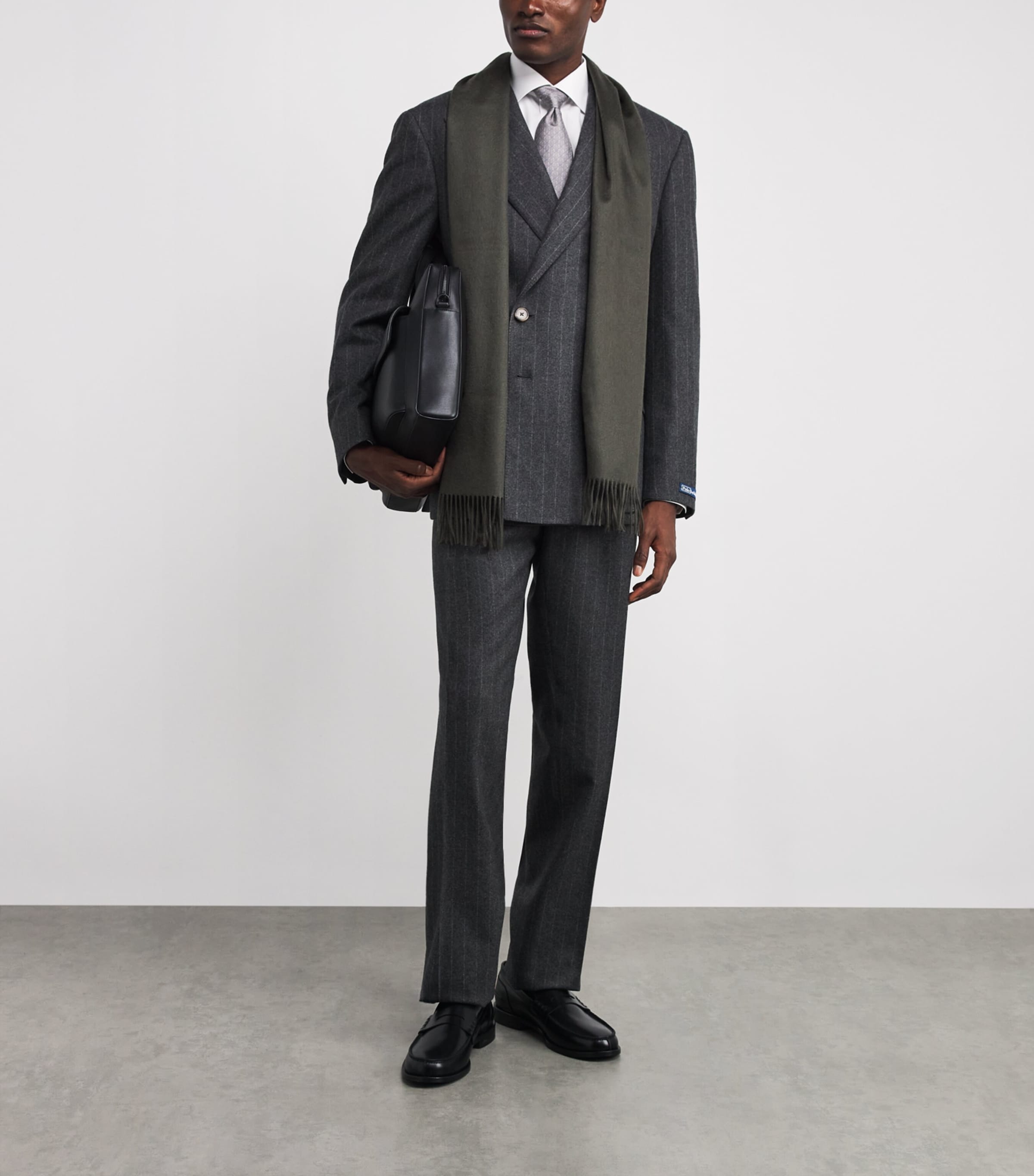 Cashmere Fringed Scarf 3400 Image 2