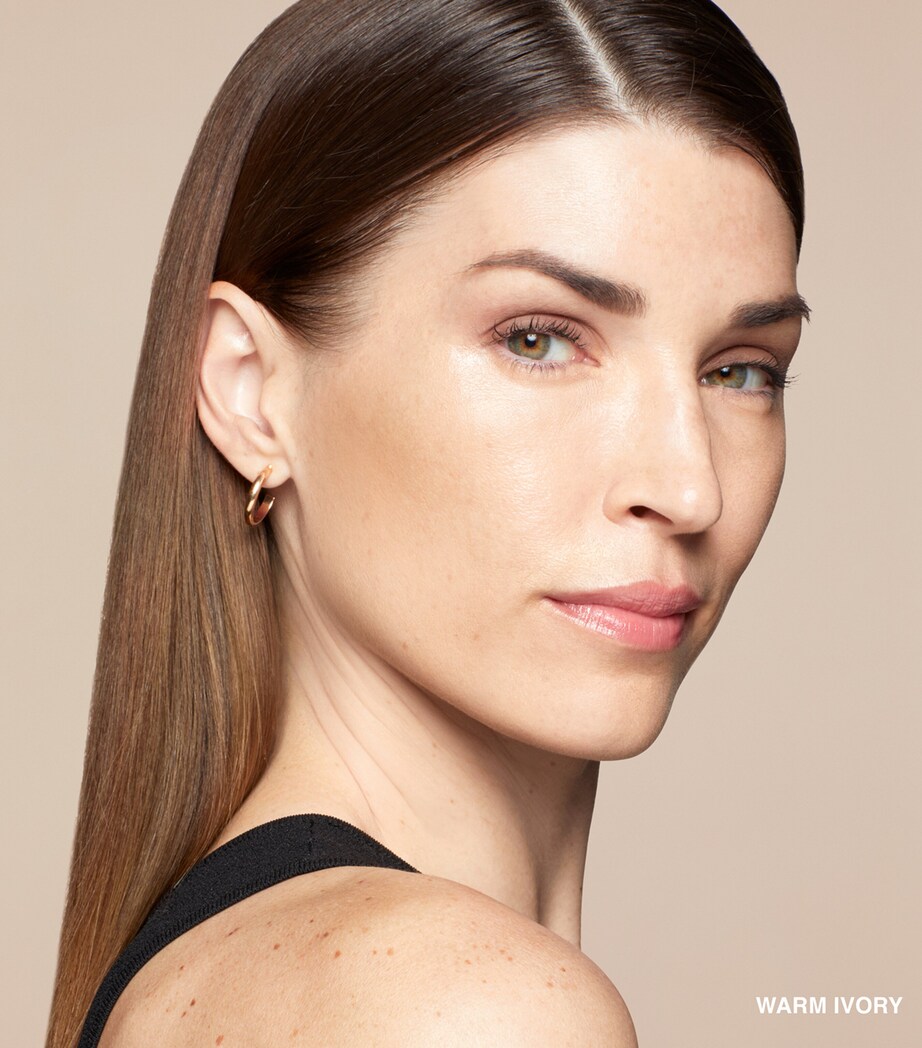 Skin Concealer Stick WARM IVORY Image 4