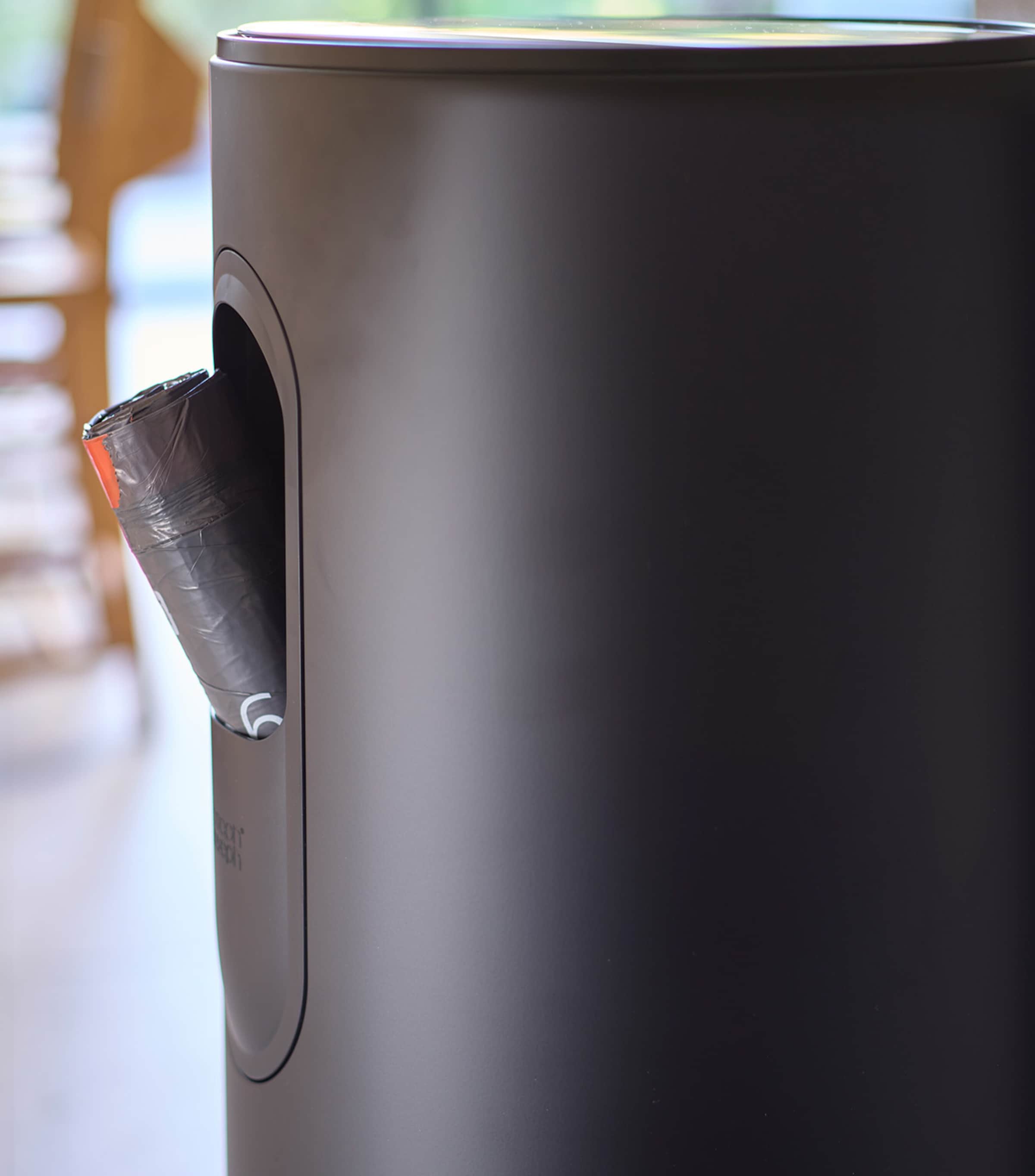 Large Easy-Push Arc Pedal Bin (30L) BLACK Image 5