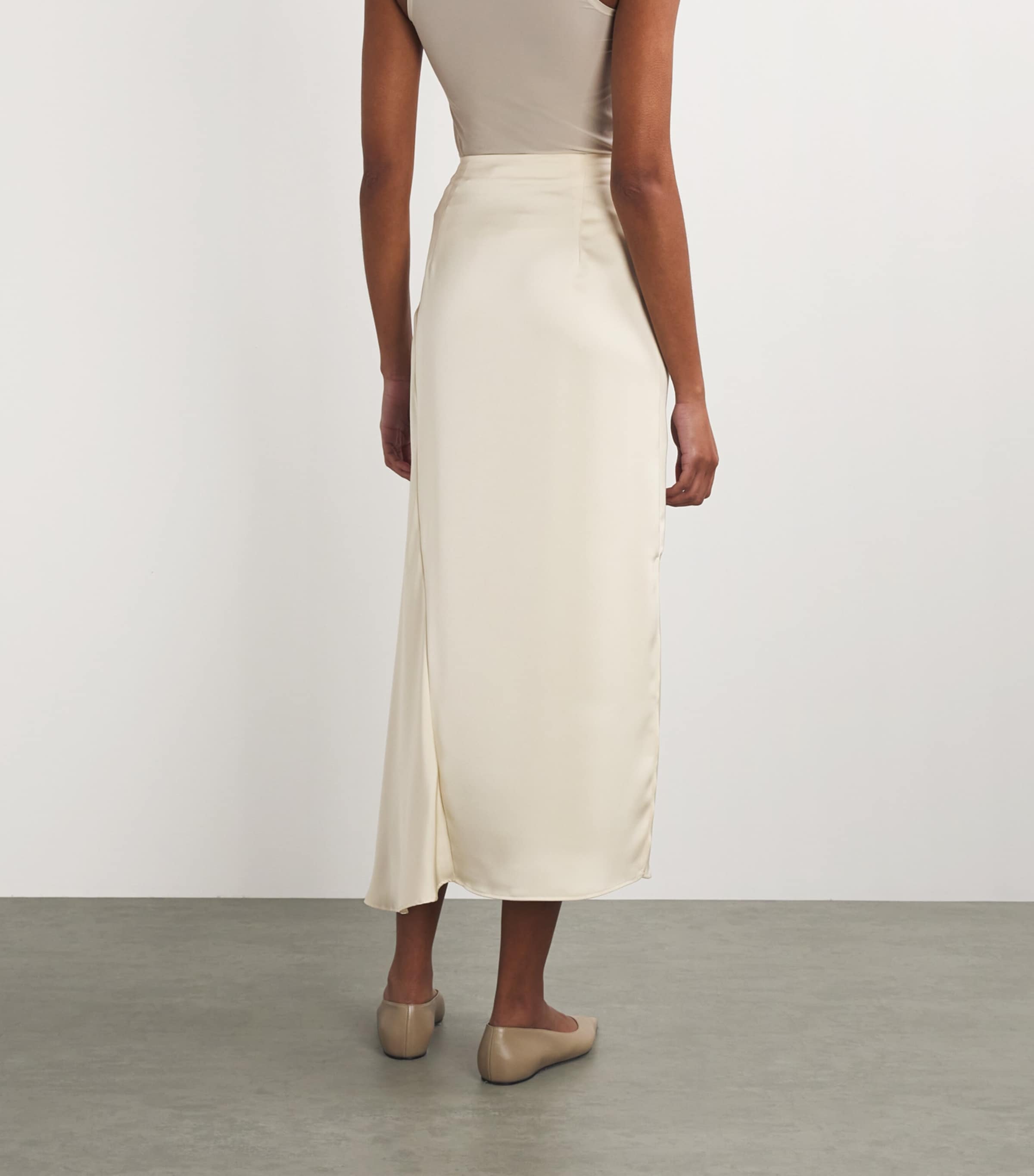★Max Mara★ Satin Long Skirt Beige 2511101018600031 Max Mara Carnet Silk Satin Midi Skirt | Nordstrom