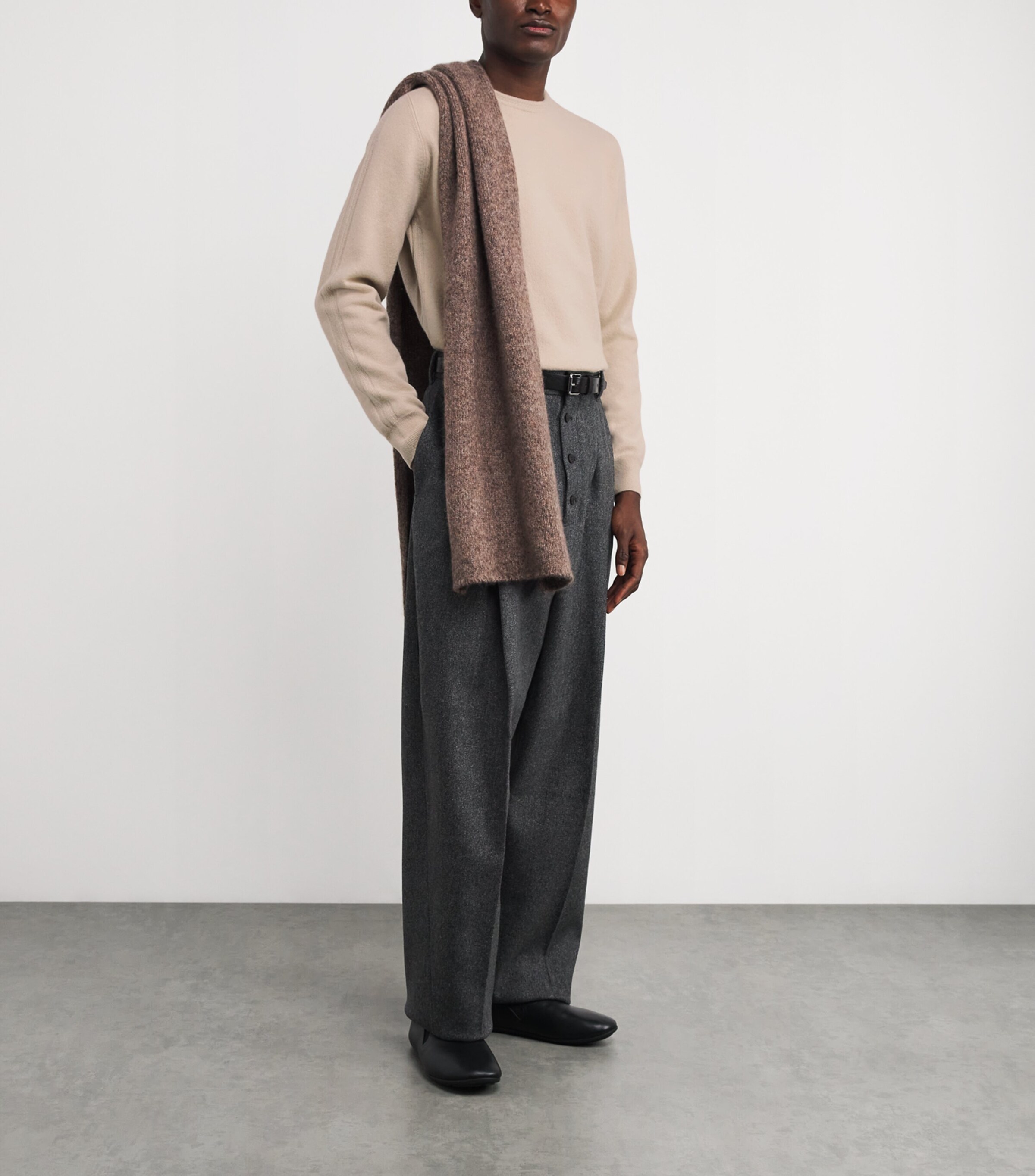 Colombo Mens Kid Cashmere Crew-Neck Sweater Beige Image 2