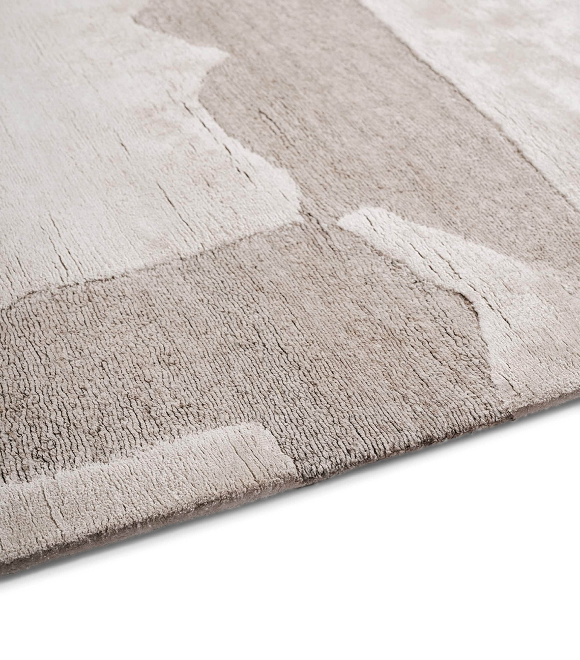 x Kelly Wearstler Spire Birch Rug (2.44m x 3.05m) NEUTRAL Image 3