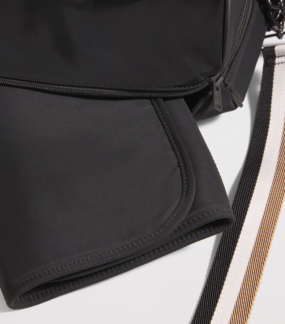 Logo Changing Bag BLACK Image 4