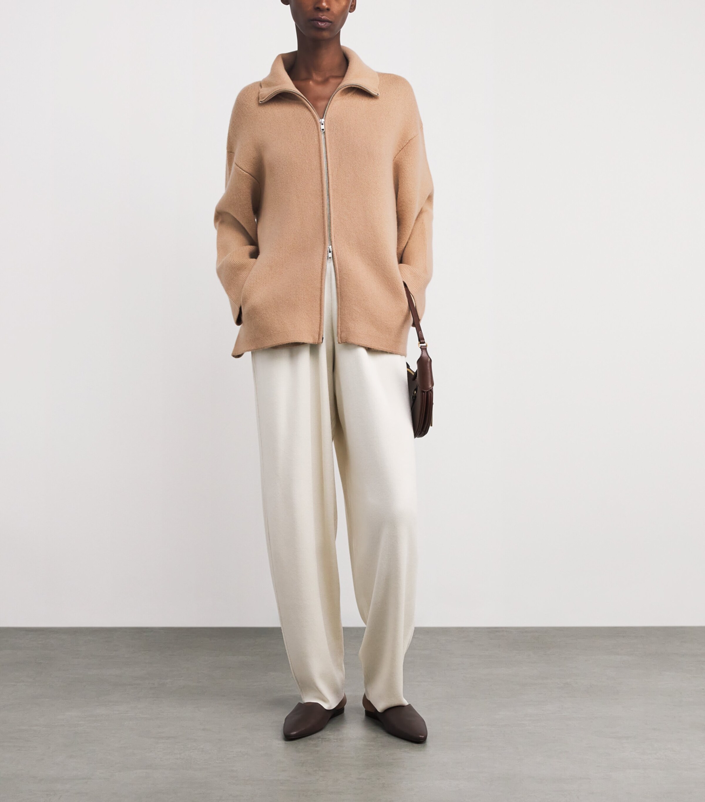 Soft Goat Womens Wool-Cashmere Zipped Cardigan Camel Image 2