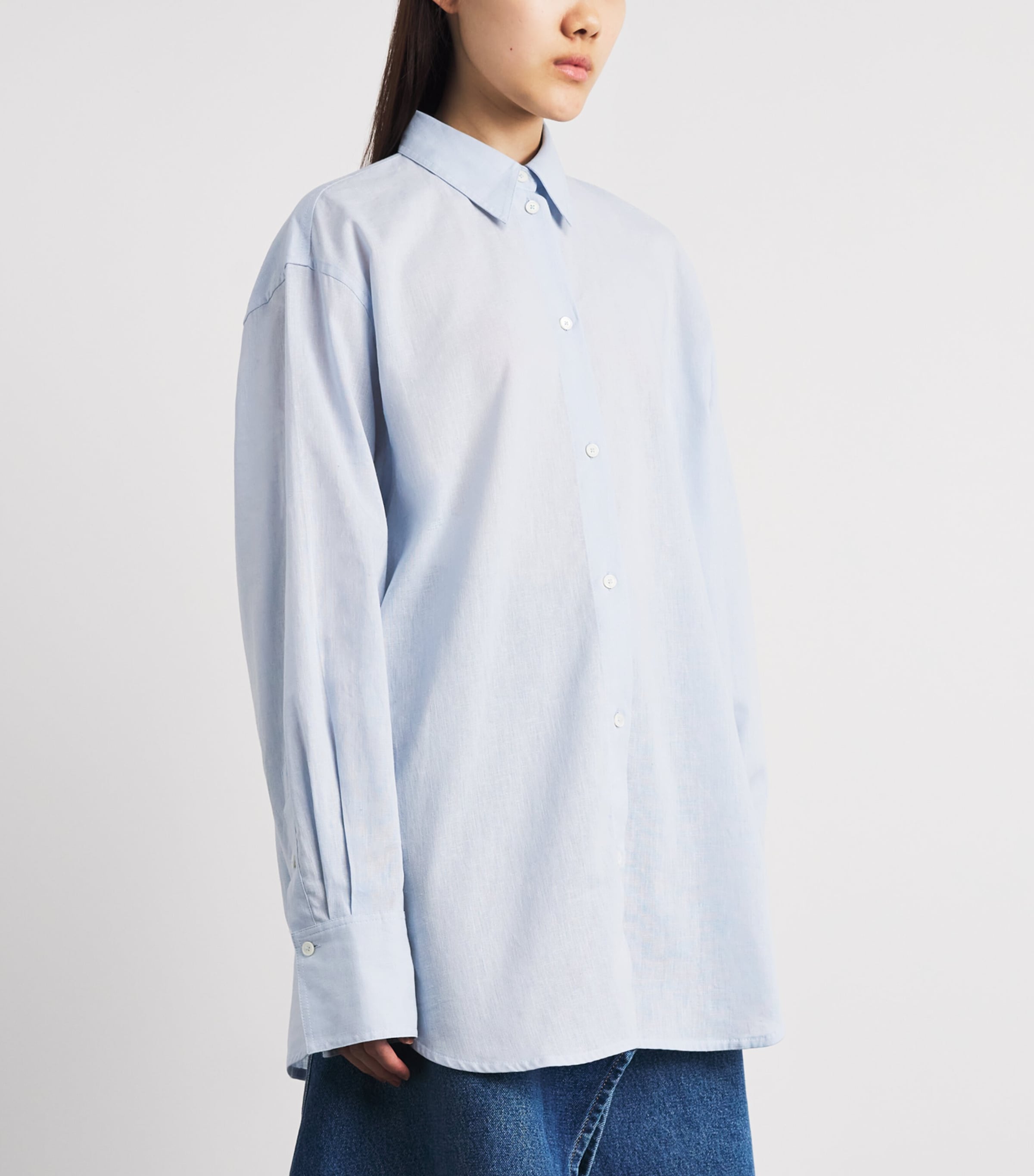 Toteme Womens Cotton-Linen Oversized Shirt Blue Image 4