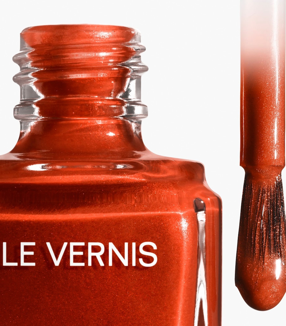 LES VERNIS Longwear Nail Colour NO COLOUR Image 2