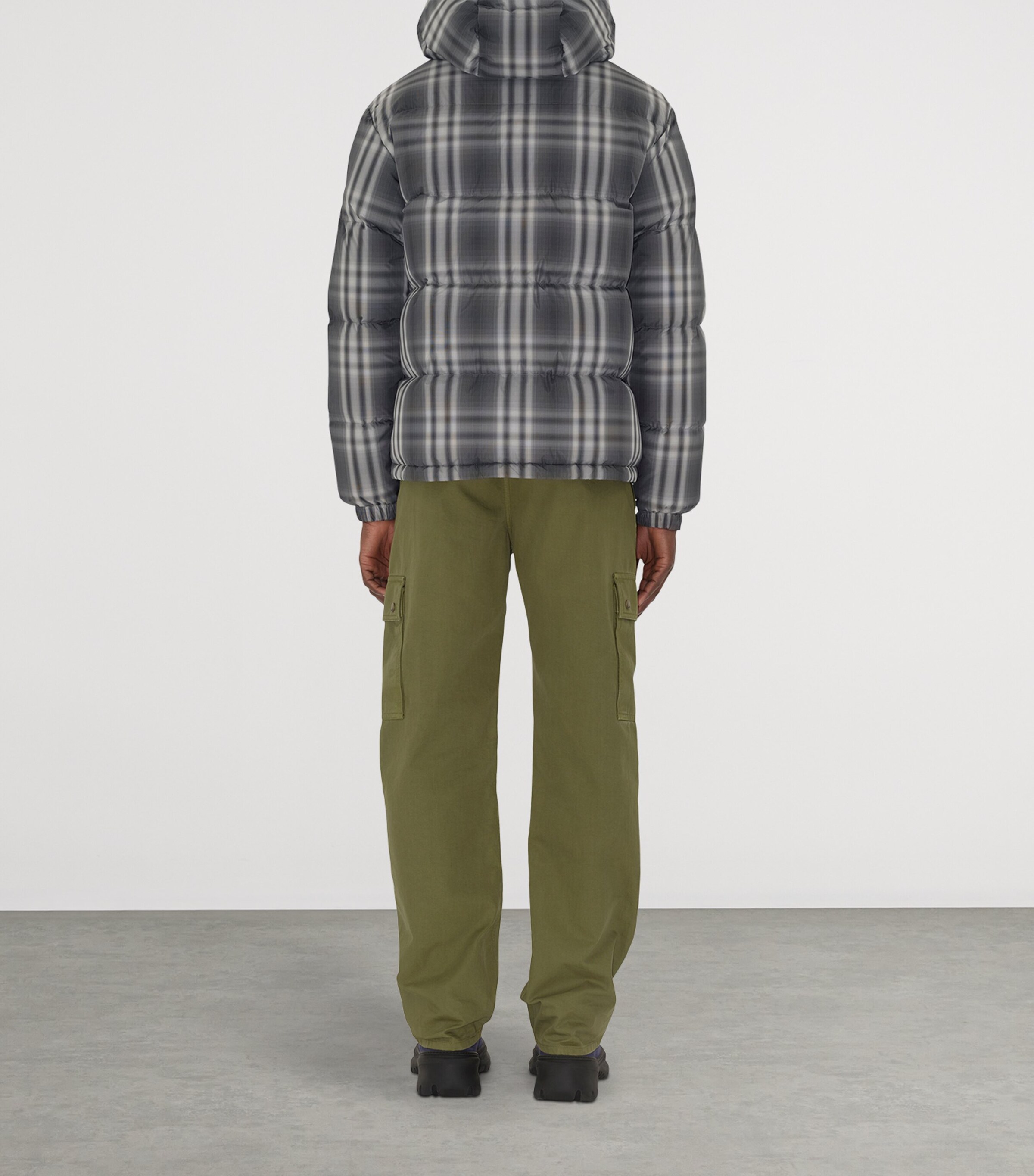 Burberry Mens Down Ombré Check Puffer Jacket Black Ip Check Image 4