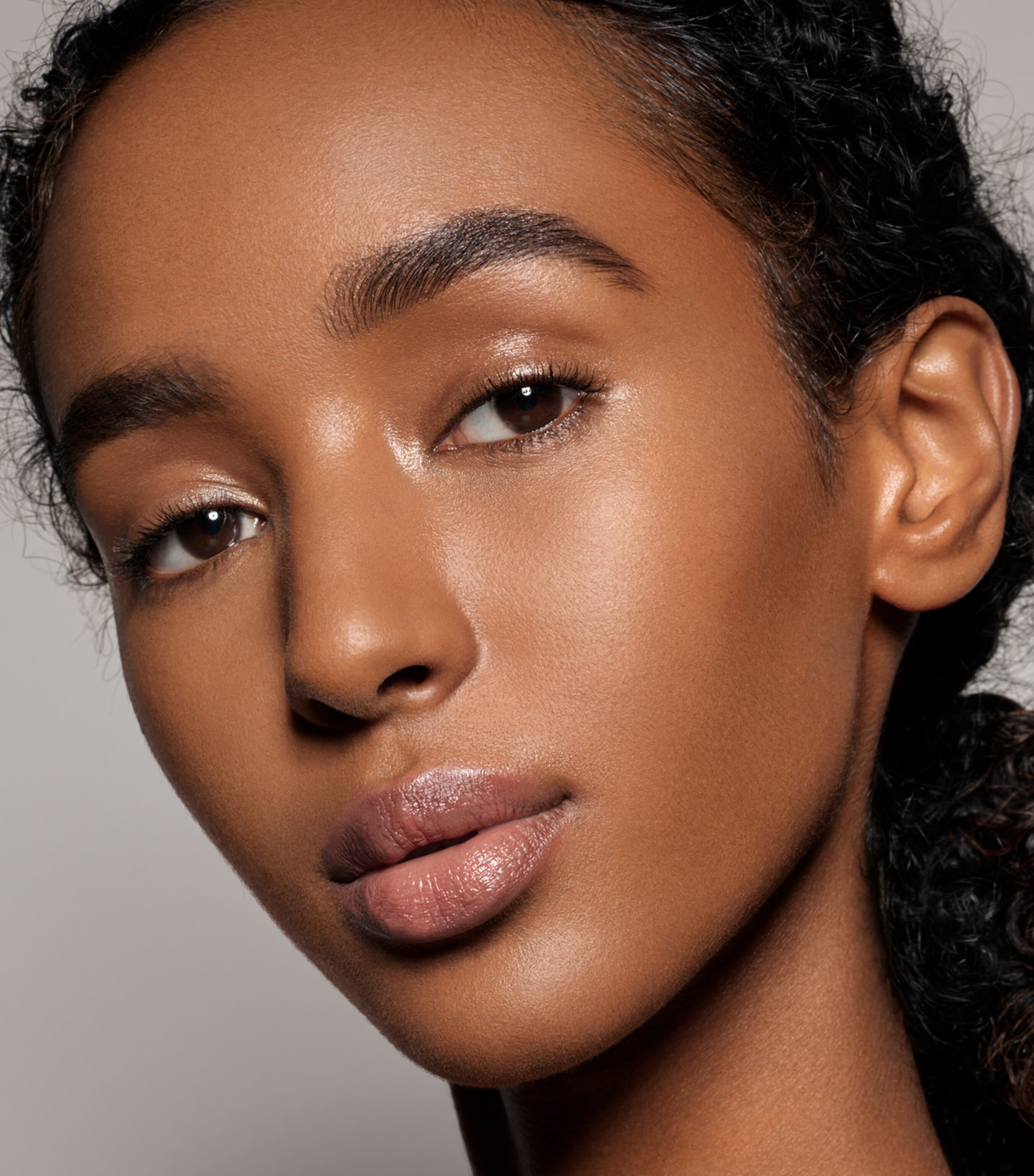 PAT MCGRATH LABS Skin Fetish: Sublime Perfection Foundation (35ml) Medium/ Deep Image 3