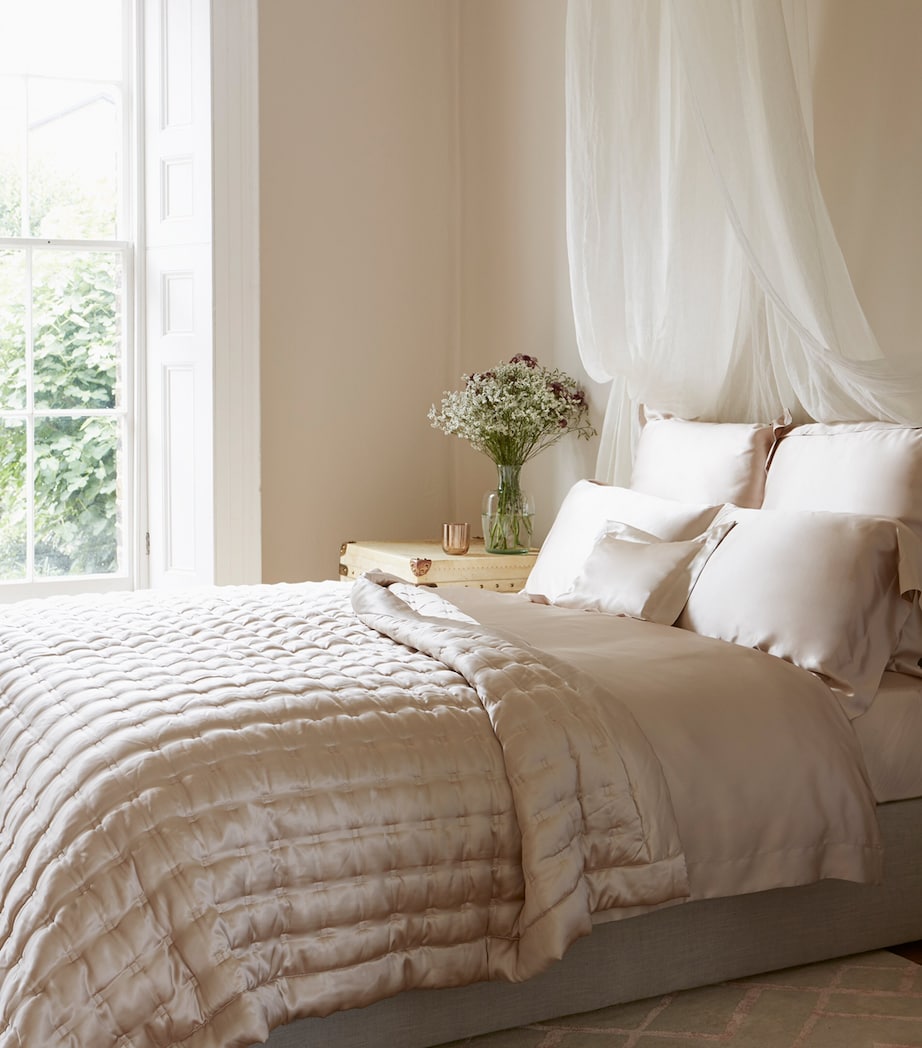 Silk King Fitted Sheet (150cm x 200cm) BLUSH Image 1