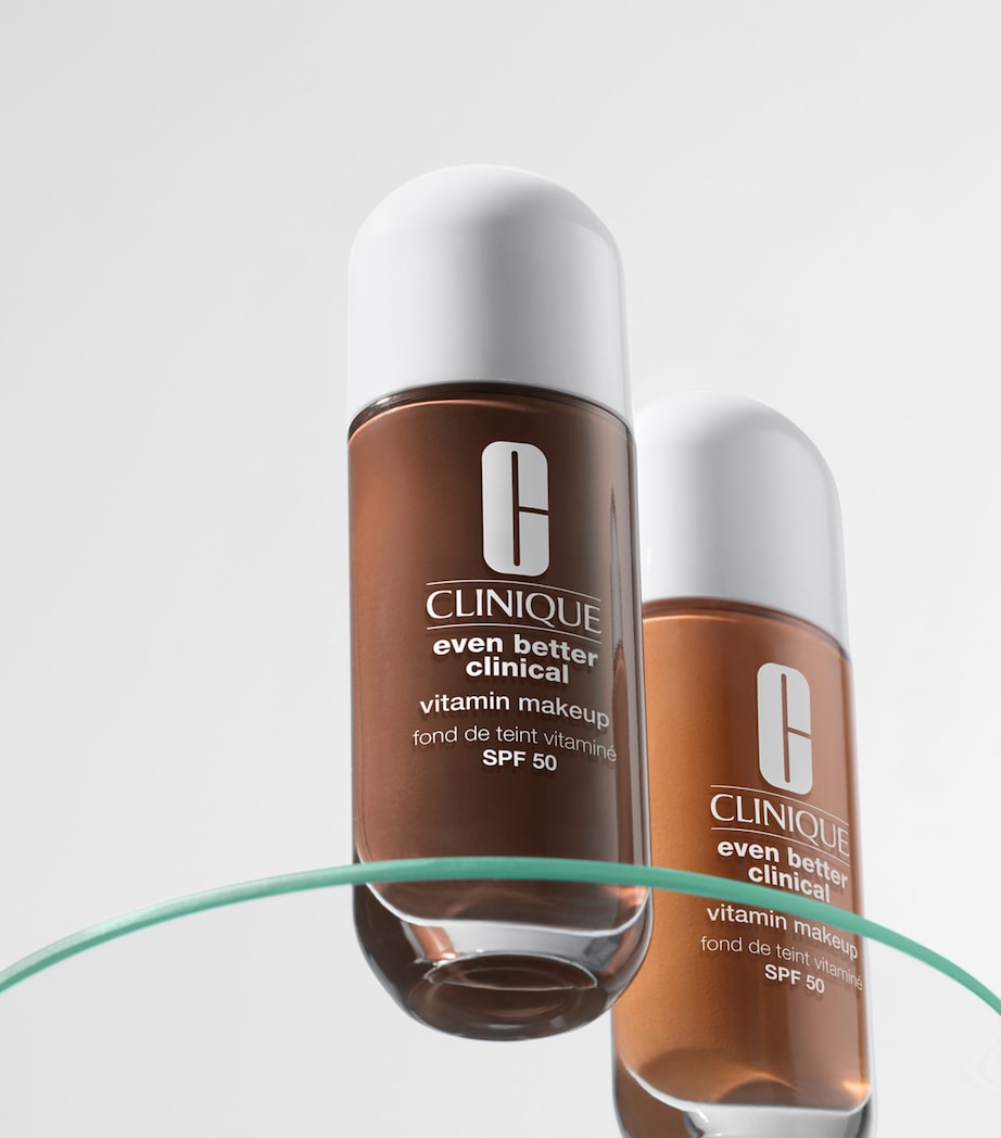 Even Better Foundation SPF 50 20 MDW Image 4