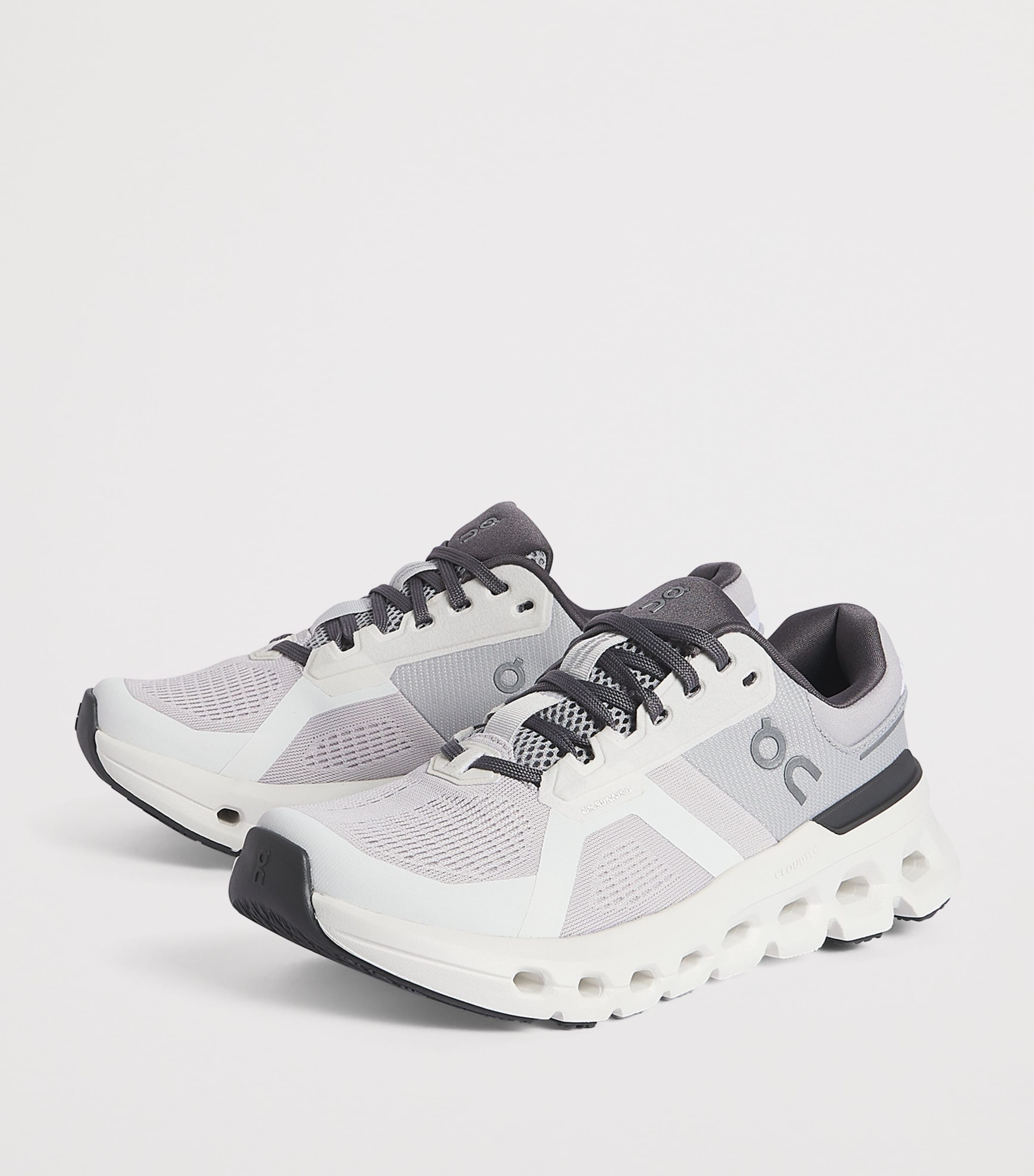 Cloudrunner 2 Trainers FROST | WHITE Image 3